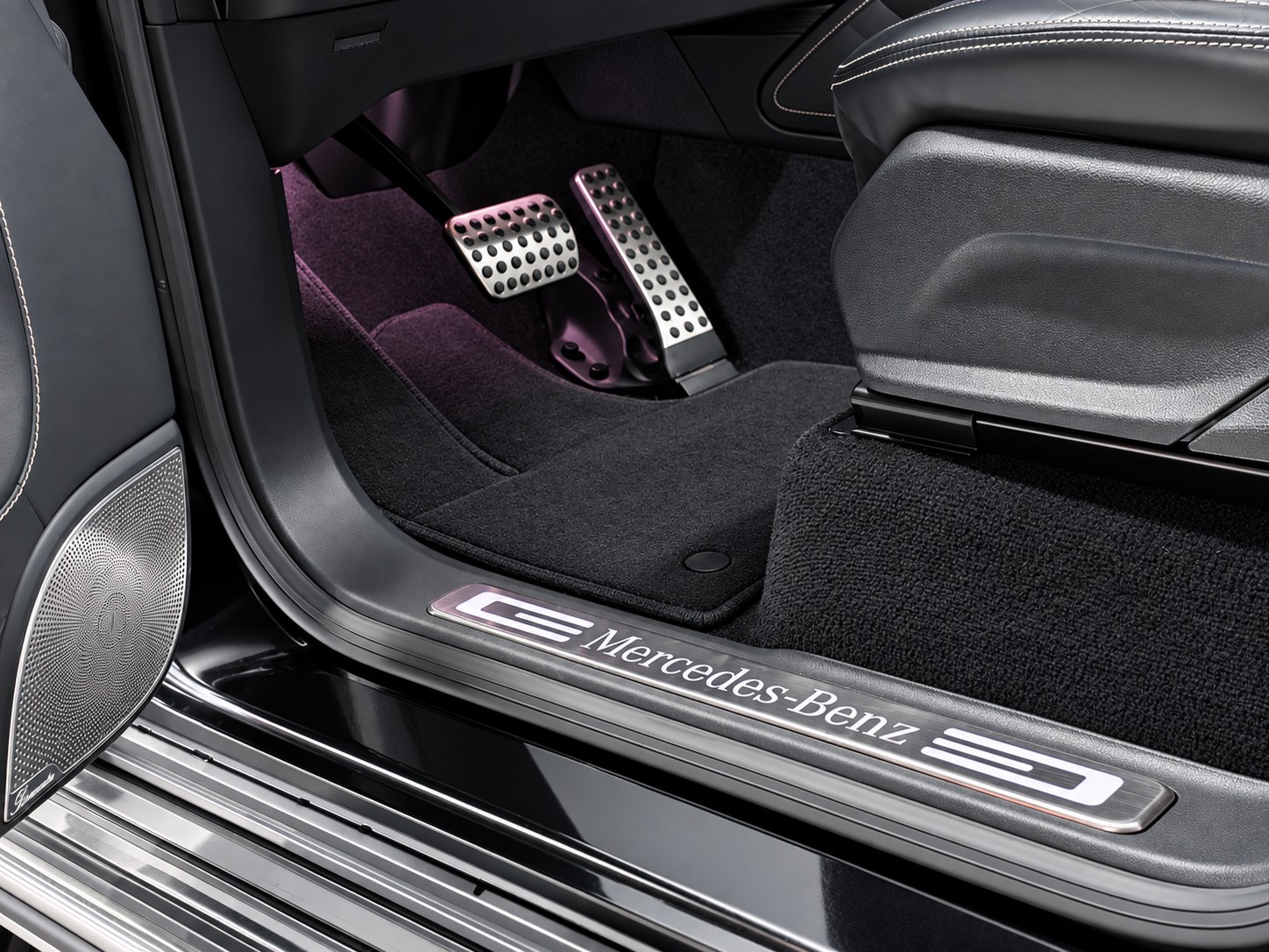 MERCEDES-BENZ G 400 d * schwarz Matt * CH FAHRZEUG *-image-17