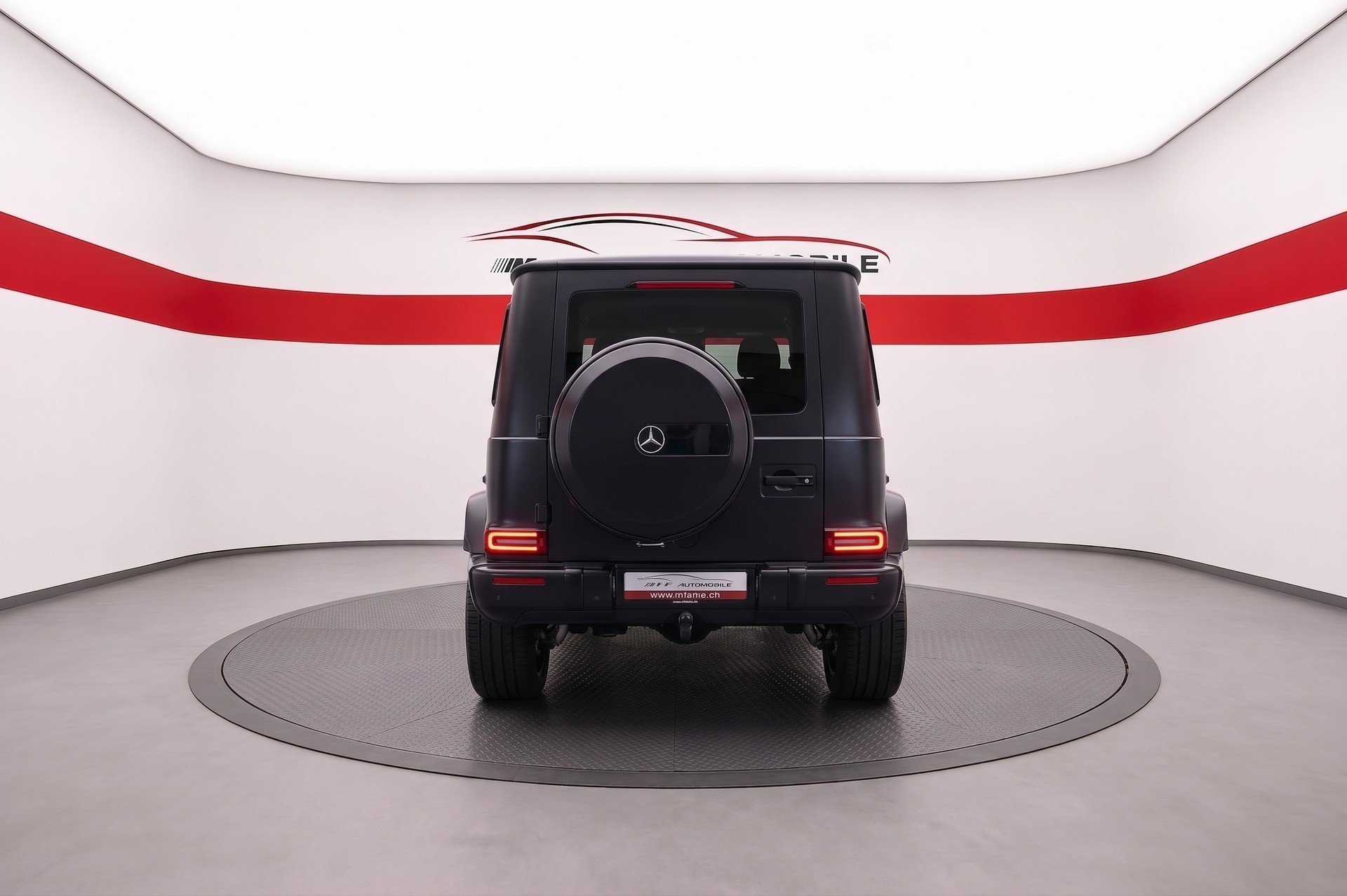 MERCEDES-BENZ G 400 d * schwarz Matt * CH FAHRZEUG *-showroom-element-3