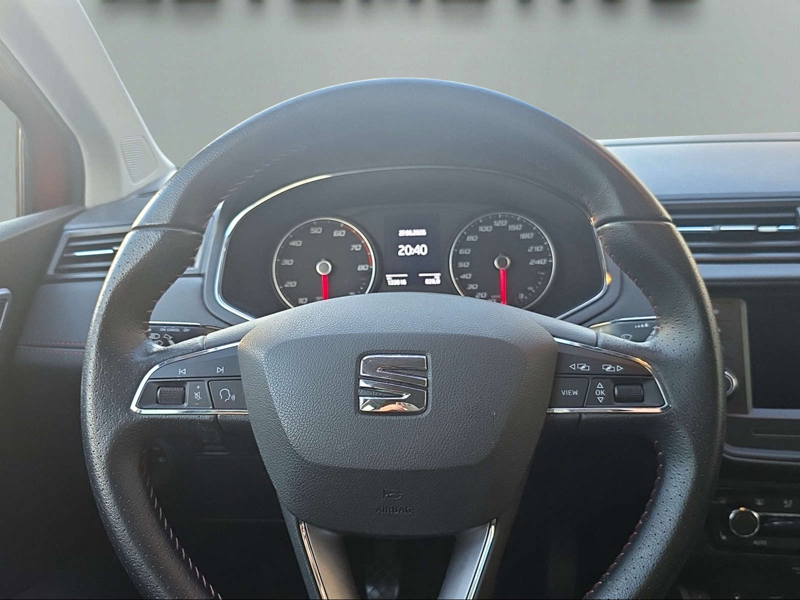 SEAT Ibiza 1.0 EcoTSI FR-image-10