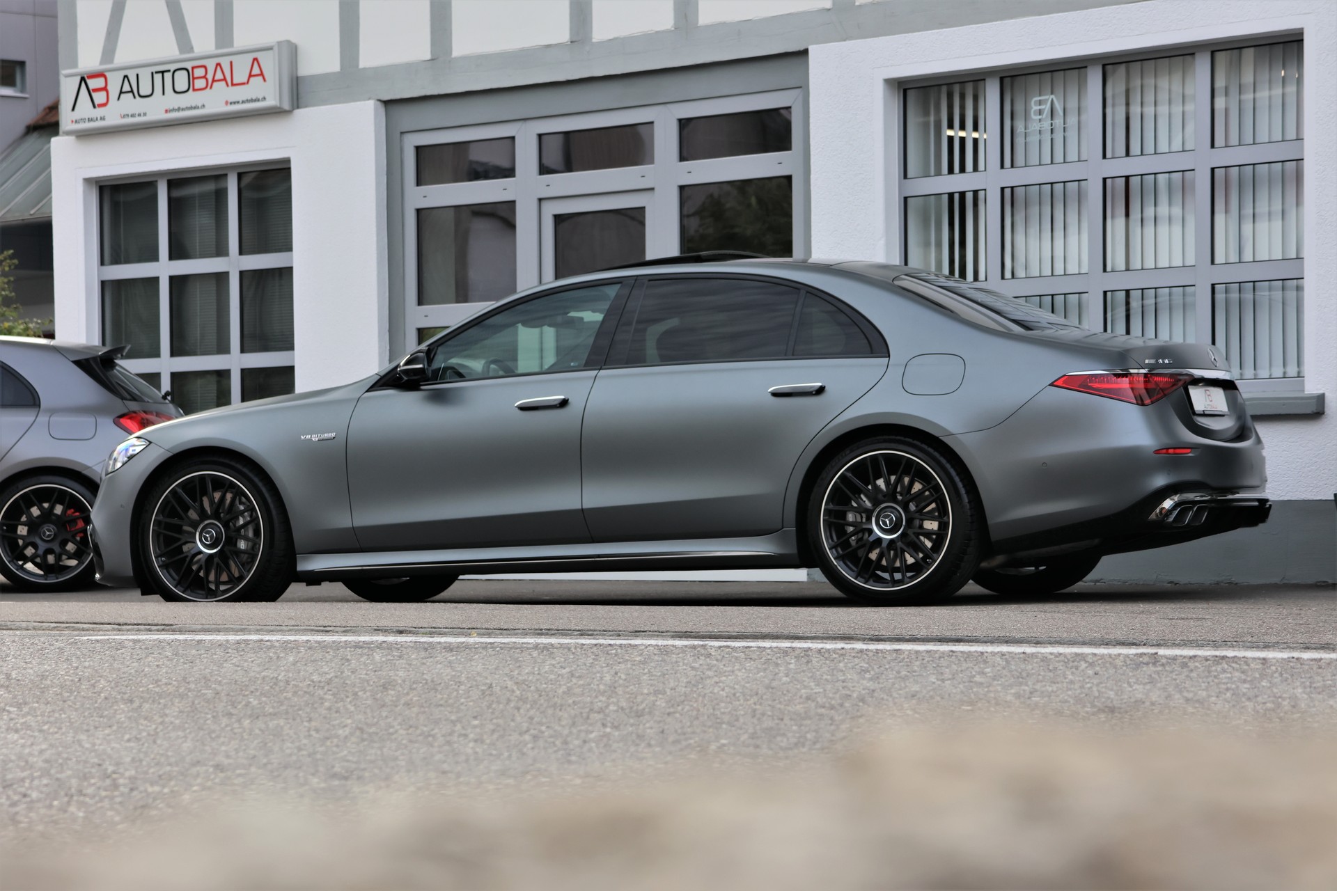 MERCEDES-BENZ S 63 AMG E Performance 4Matic Business Class (CH) *Manufaktur Magno*-showroom-element-3