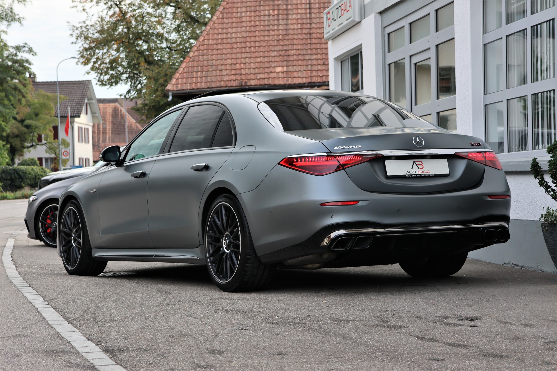 MERCEDES-BENZ S 63 AMG E Performance 4Matic Business Class (CH) *Manufaktur Magno*-showroom-element-2