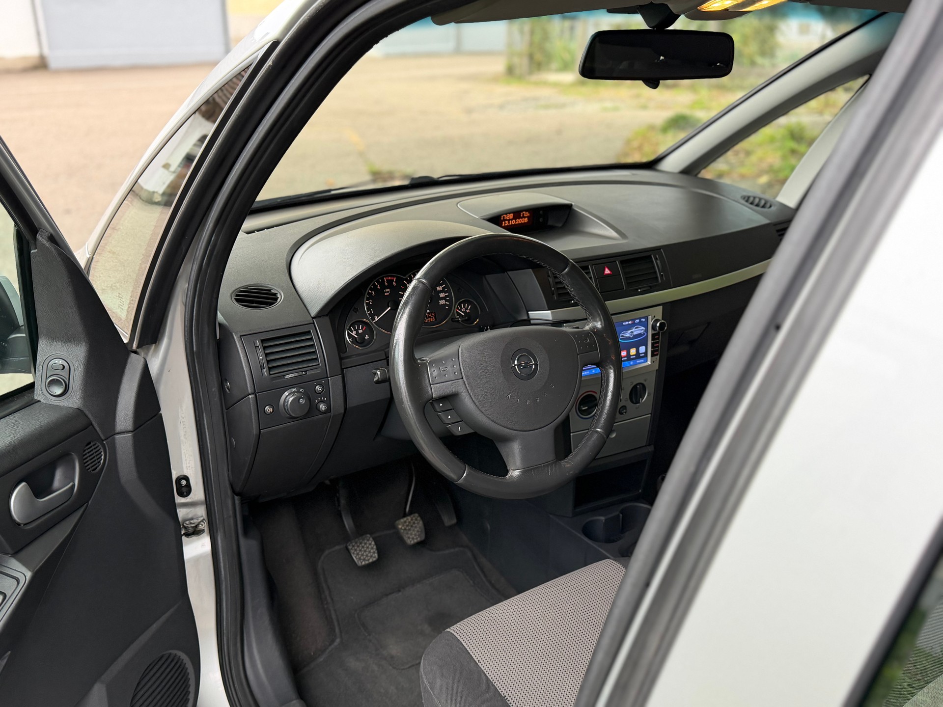 OPEL Meriva 1.7 CDTi Cosmo-image-22