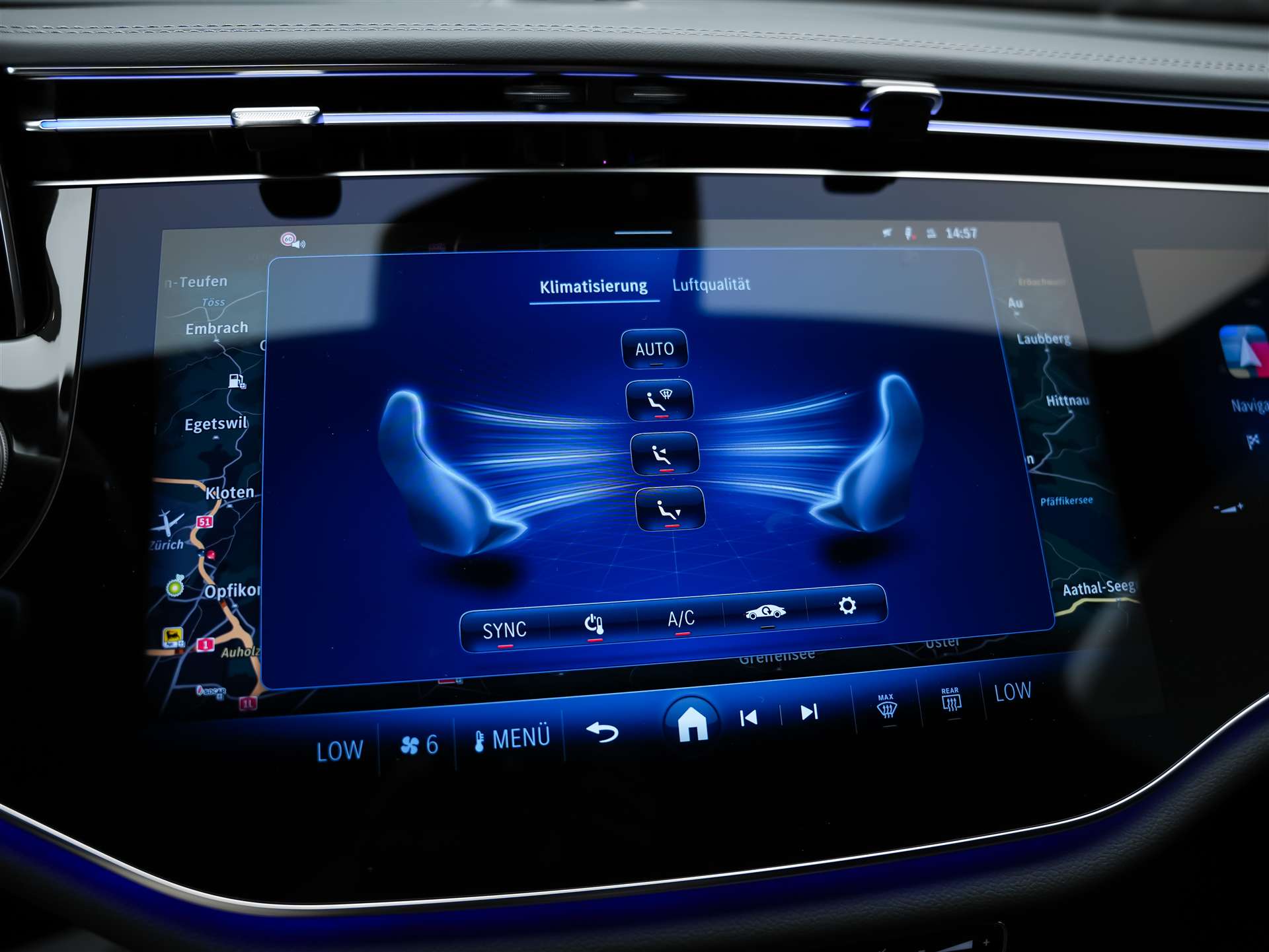 MERCEDES-BENZ E 220 d AMG Line 9G-Tronic *Superscreen*Werksgarantie*21" Felgen*-image-27