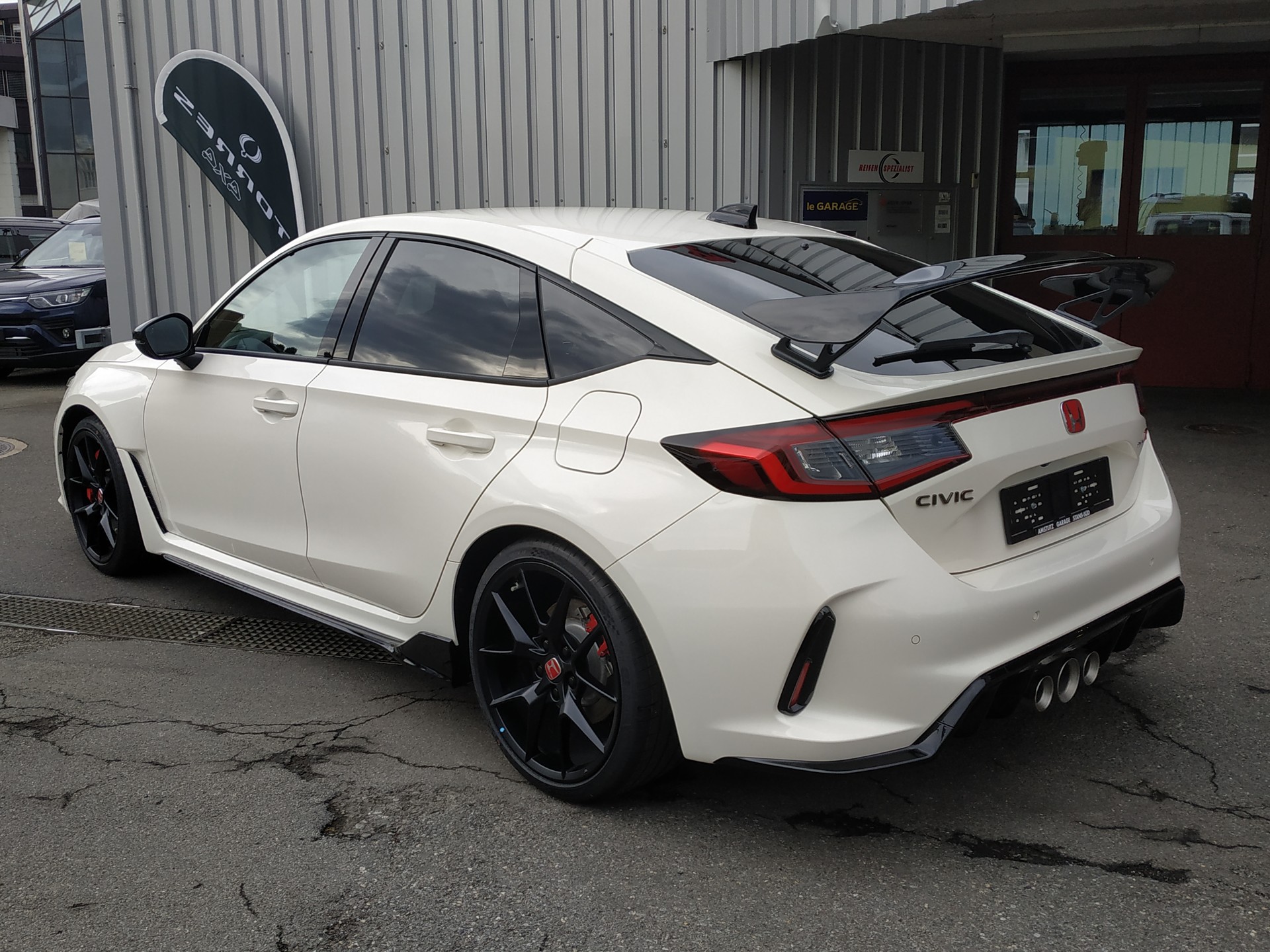 HONDA Civic 2.0 i-VTEC Type R-showroom-element-3