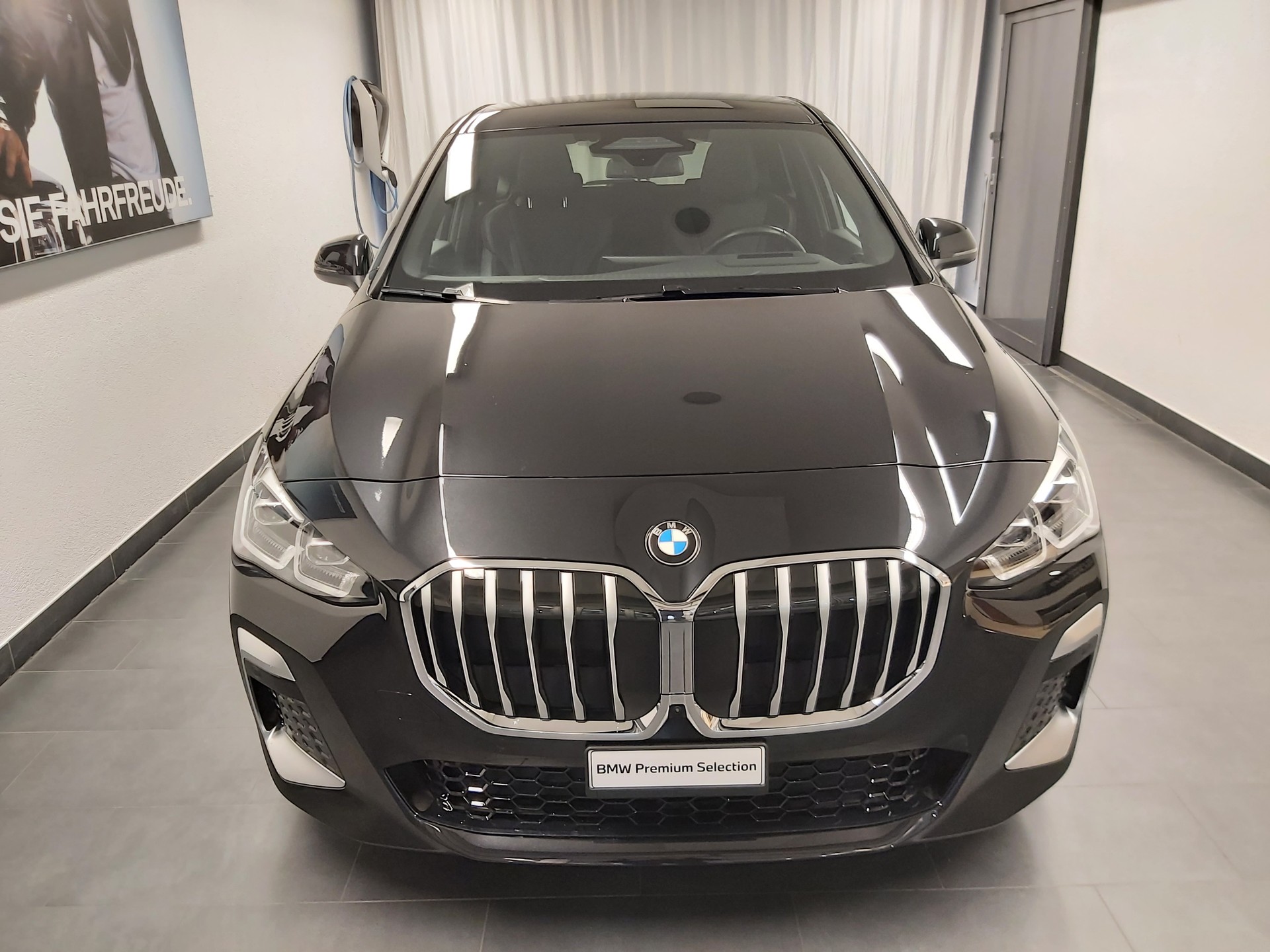 BMW 223d AT xDr M Sport DKG-showroom-element-1