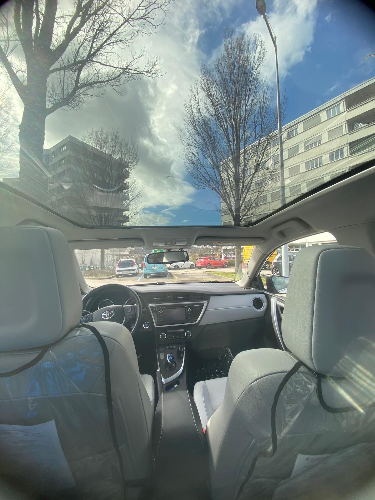 TOYOTA Auris 1.8 16V HSD Linea Sol-image-8