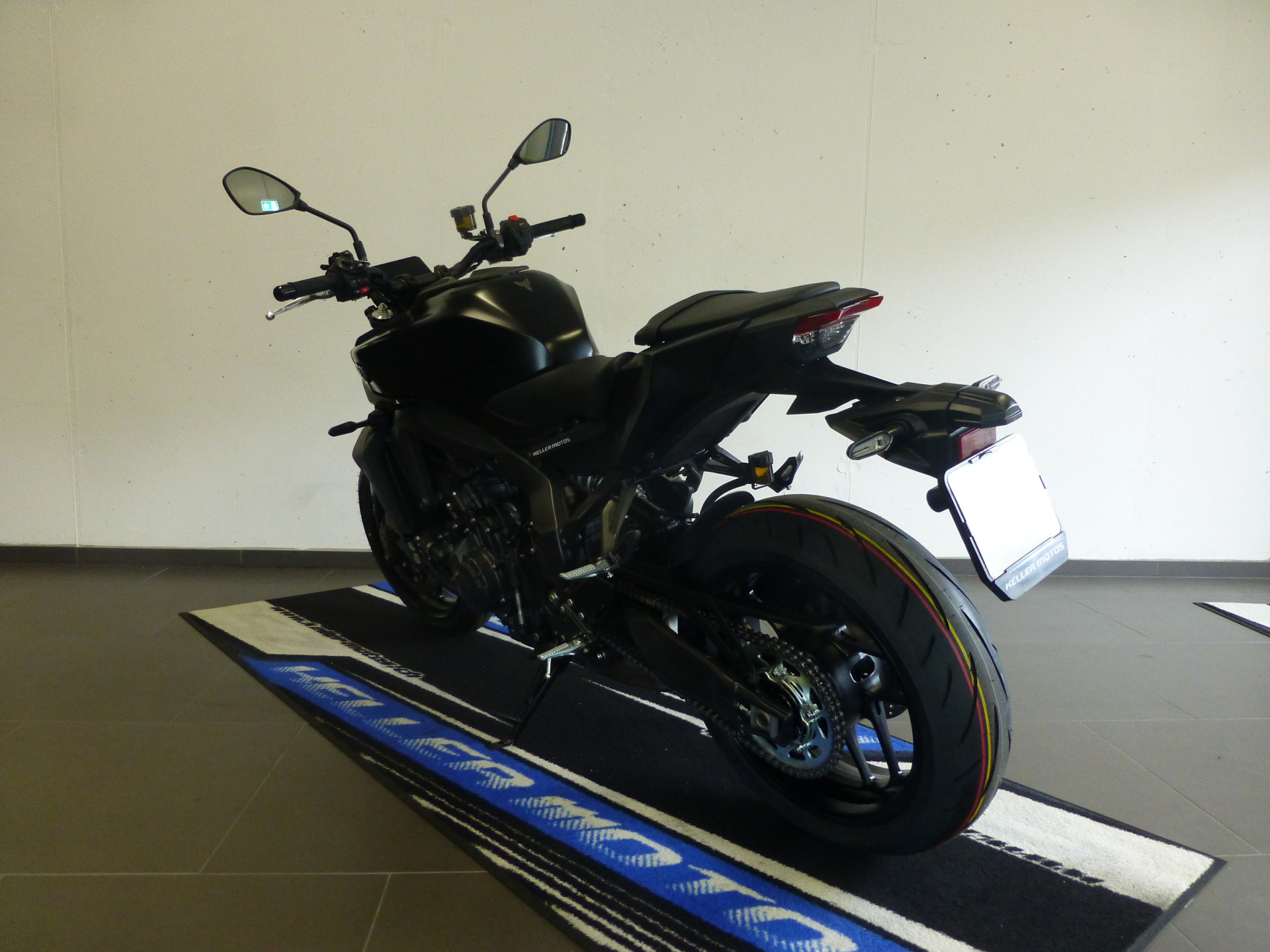 YAMAHA MT-09-image-4