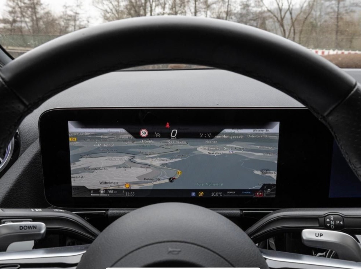 MERCEDES-BENZ GLA 35 AMG 4Matic 8G-Speedshift DCT-image-14