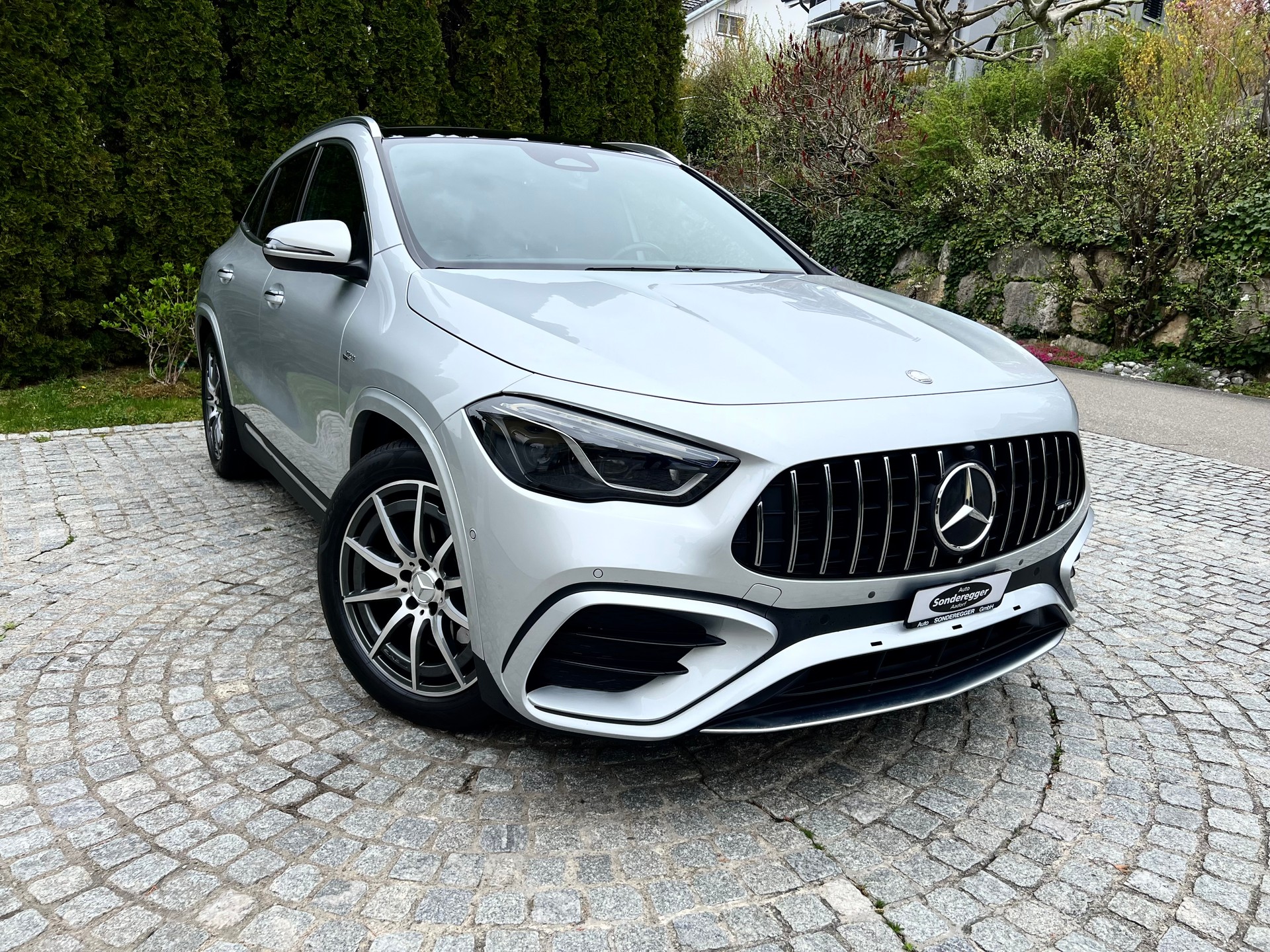 MERCEDES-BENZ GLA 35 AMG 4Matic 8G-Speedshift DCT-image-16