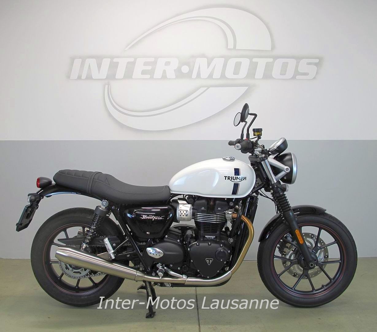 TRIUMPH STREET TWIN-image-0