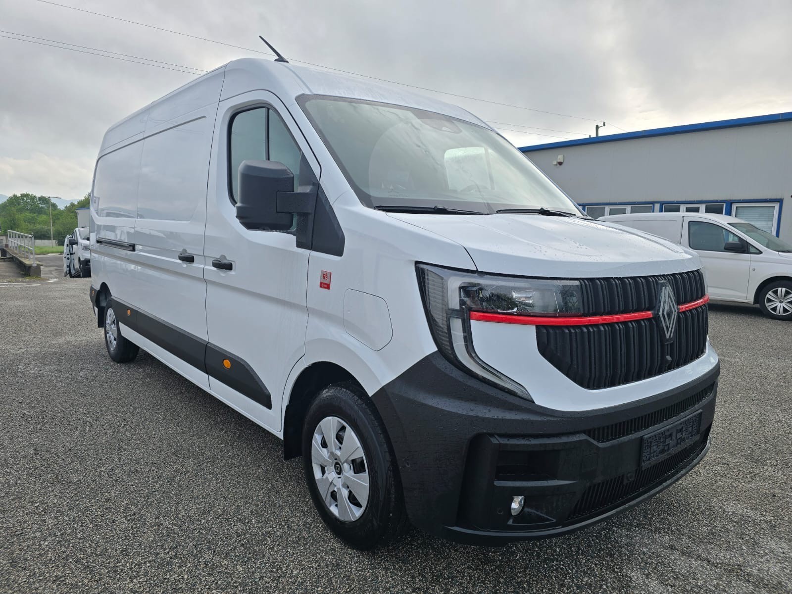 RENAULT Master E-Tech 40 EV 87kWh L3H2-image-3