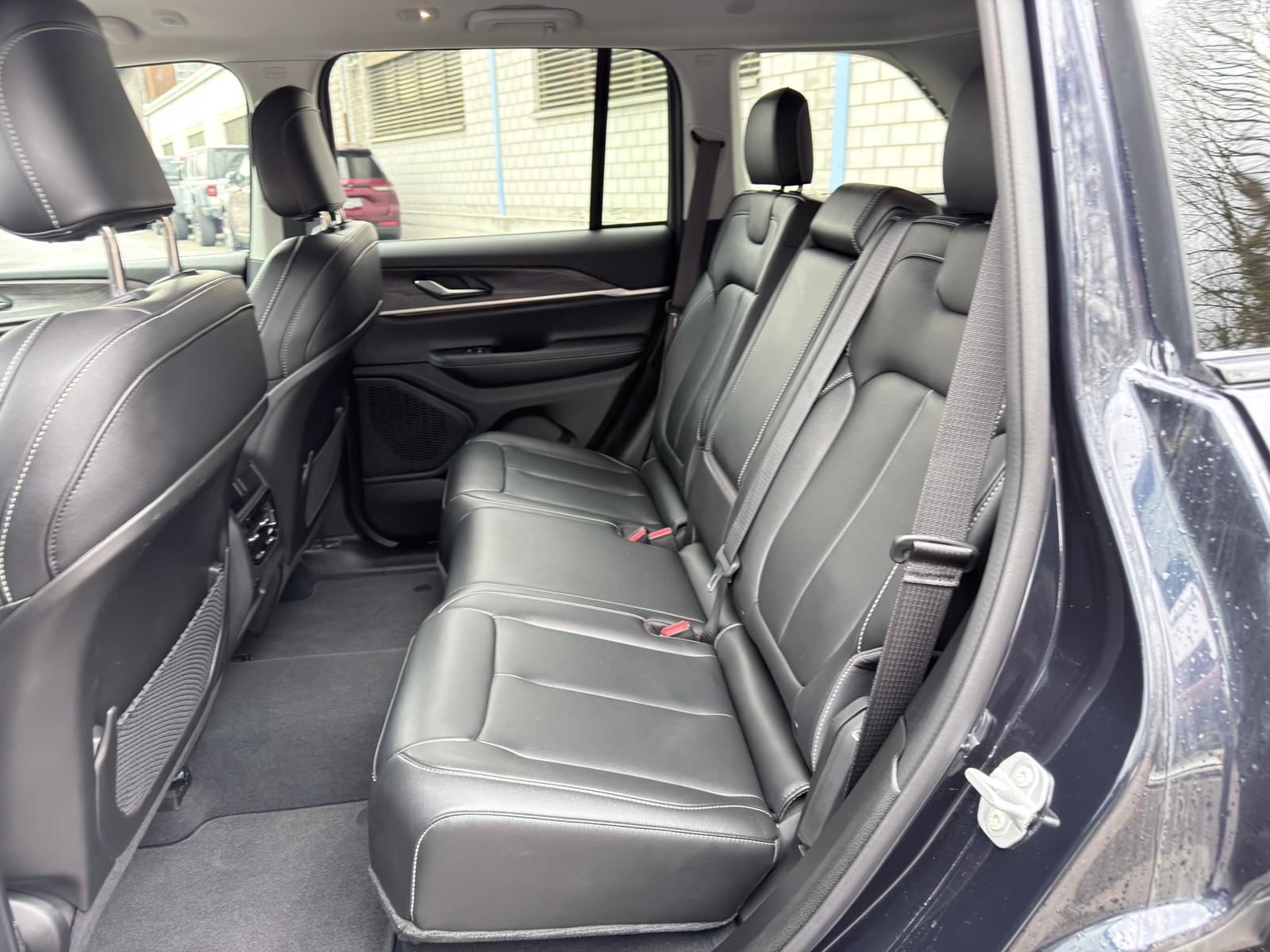 JEEP GRAND CHEROKEE 3.6-V6 Limited *BENZIN* 5 Plätzer-image-17