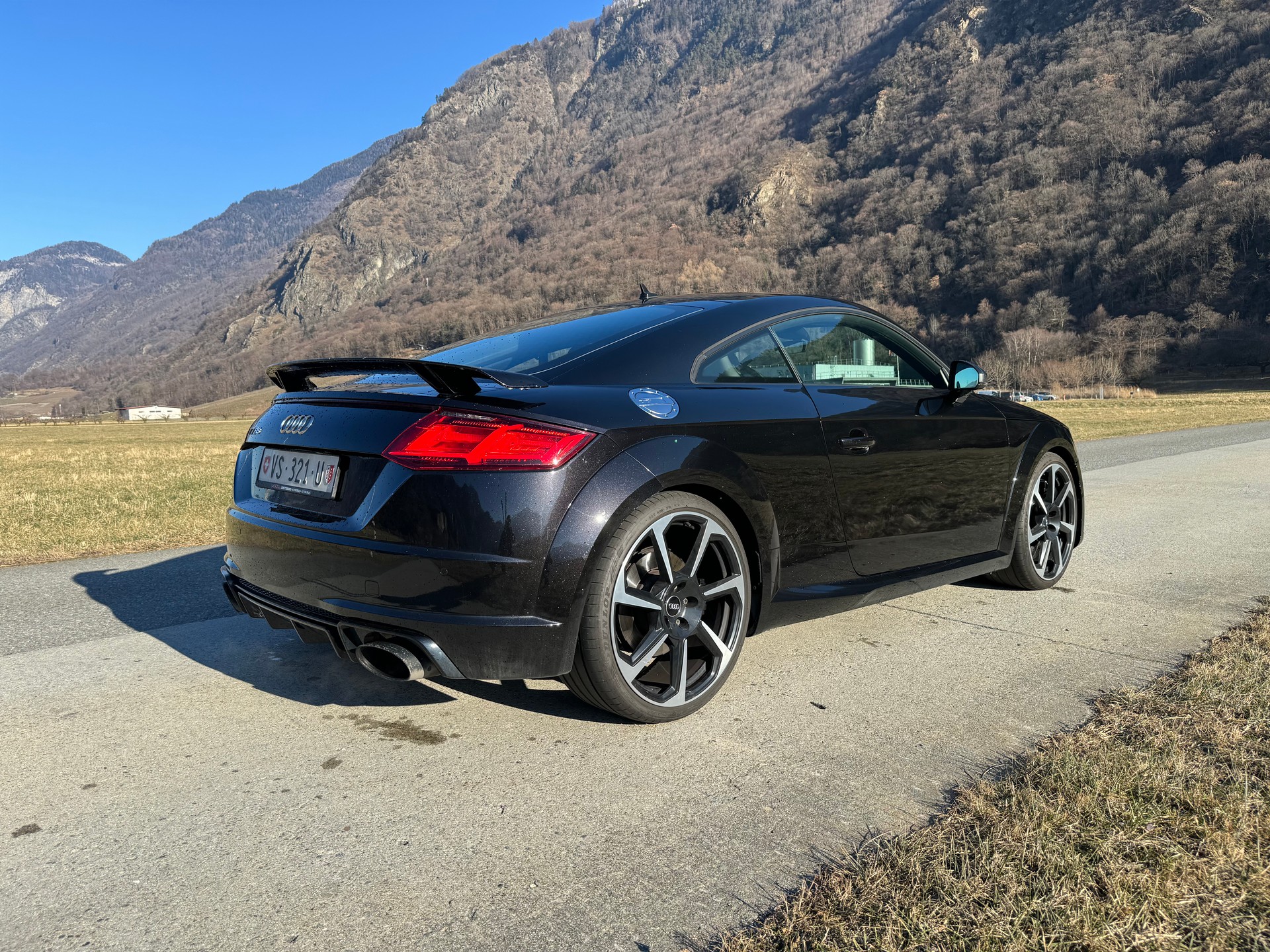AUDI TT RS Coupé 2.5 TFSI quattro S-tronic-image-1