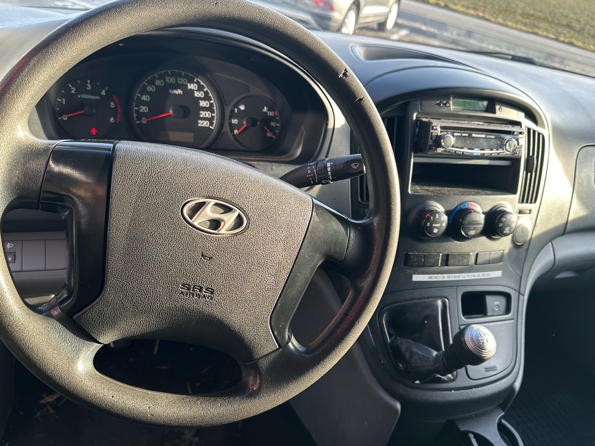 HYUNDAI H-1 Cargo 2.5 CRDi HP 5-Türen / Portes / Porte-image-7