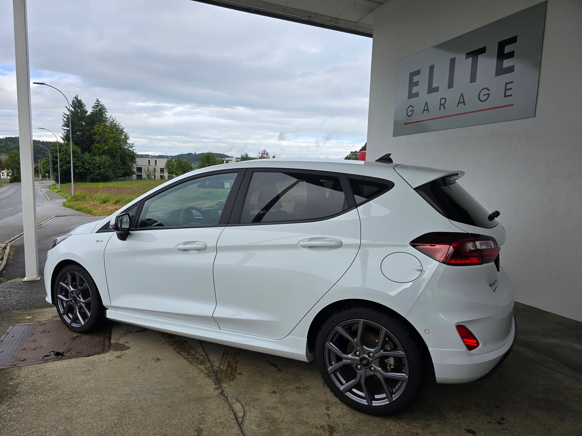 FORD Fiesta 1.0 SCTi MHEV ST Line X Automat-image-2