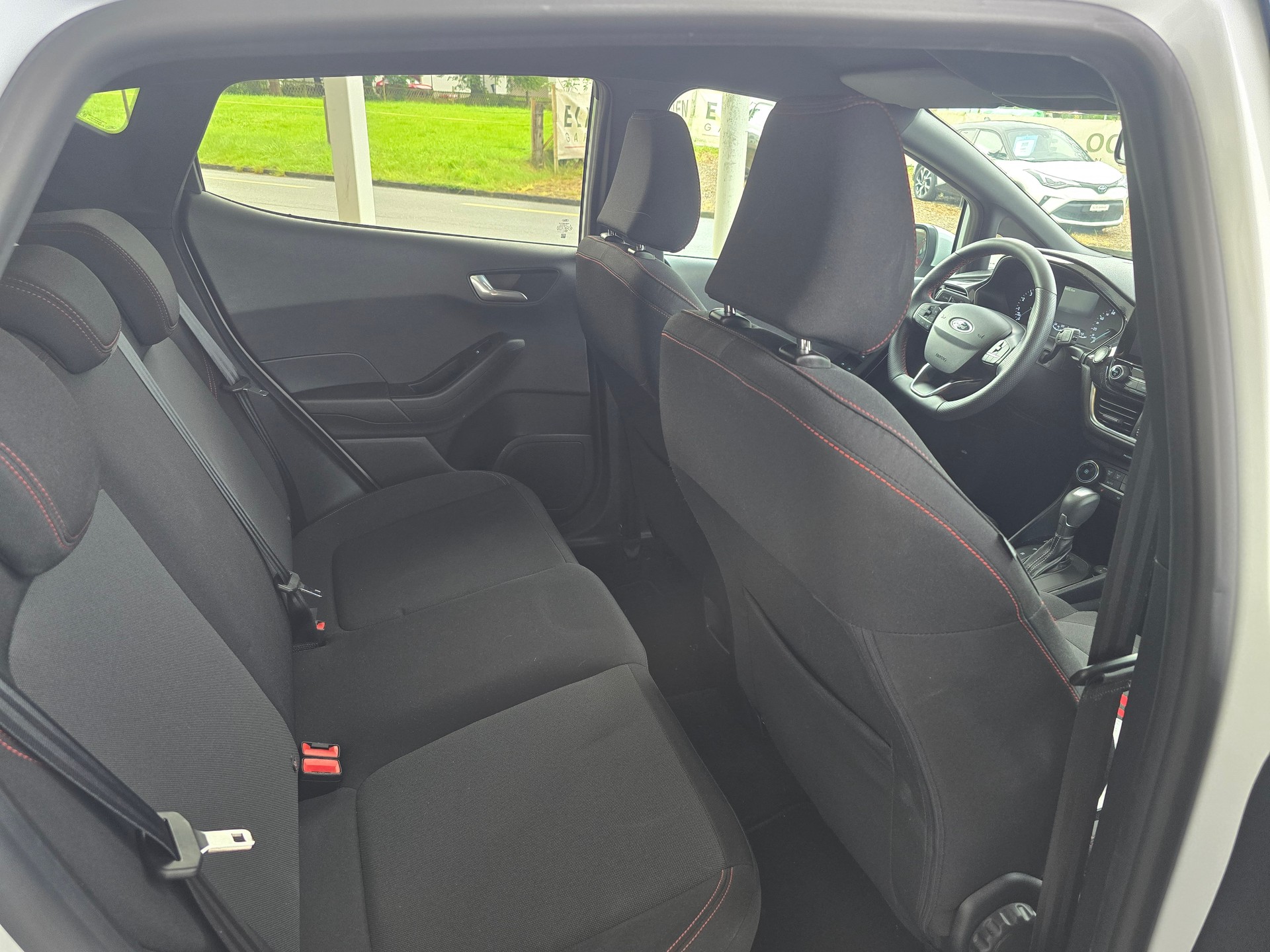 FORD Fiesta 1.0 SCTi MHEV ST Line X Automat-image-8