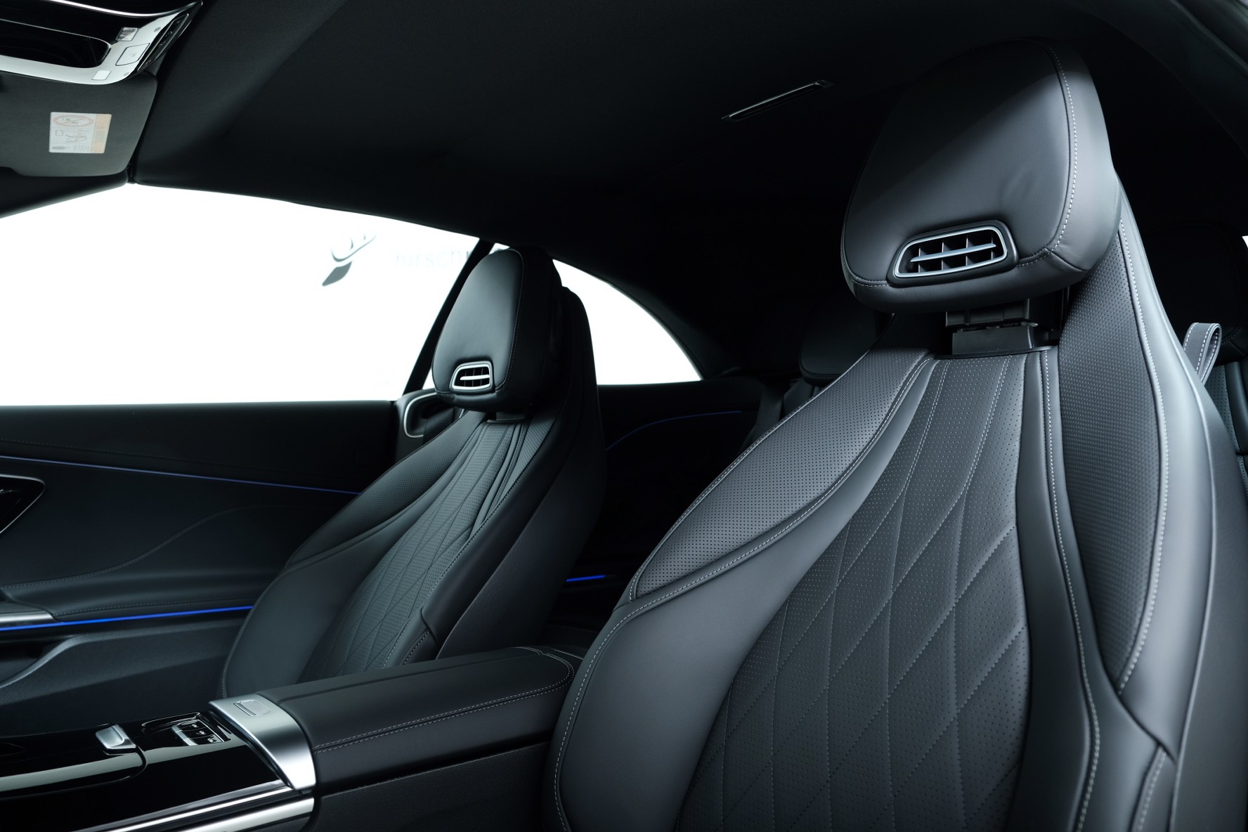 MERCEDES-BENZ CLE AMG 53 Cabrio 4Matic+ 9G-Tronic-image-14
