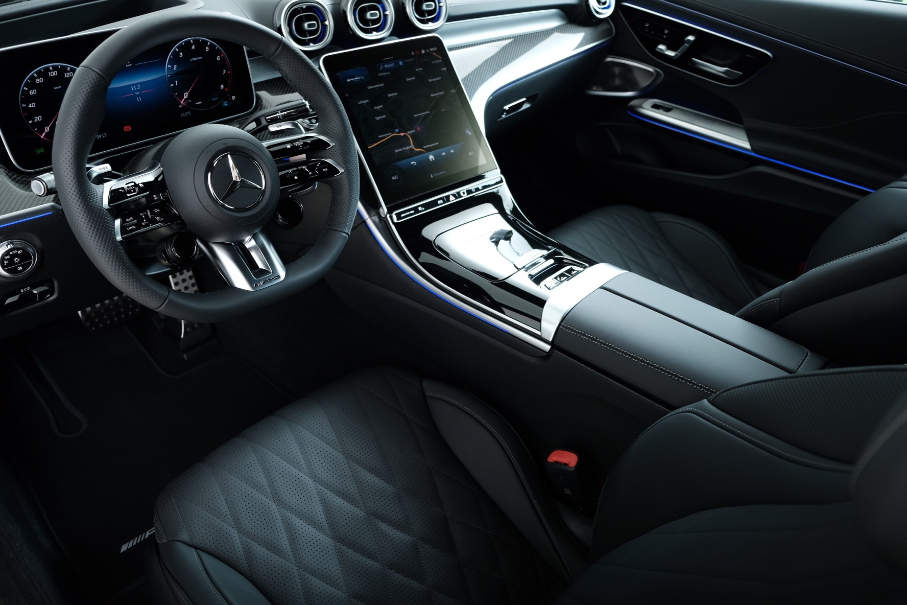 MERCEDES-BENZ CLE AMG 53 Cabrio 4Matic+ 9G-Tronic-image-12