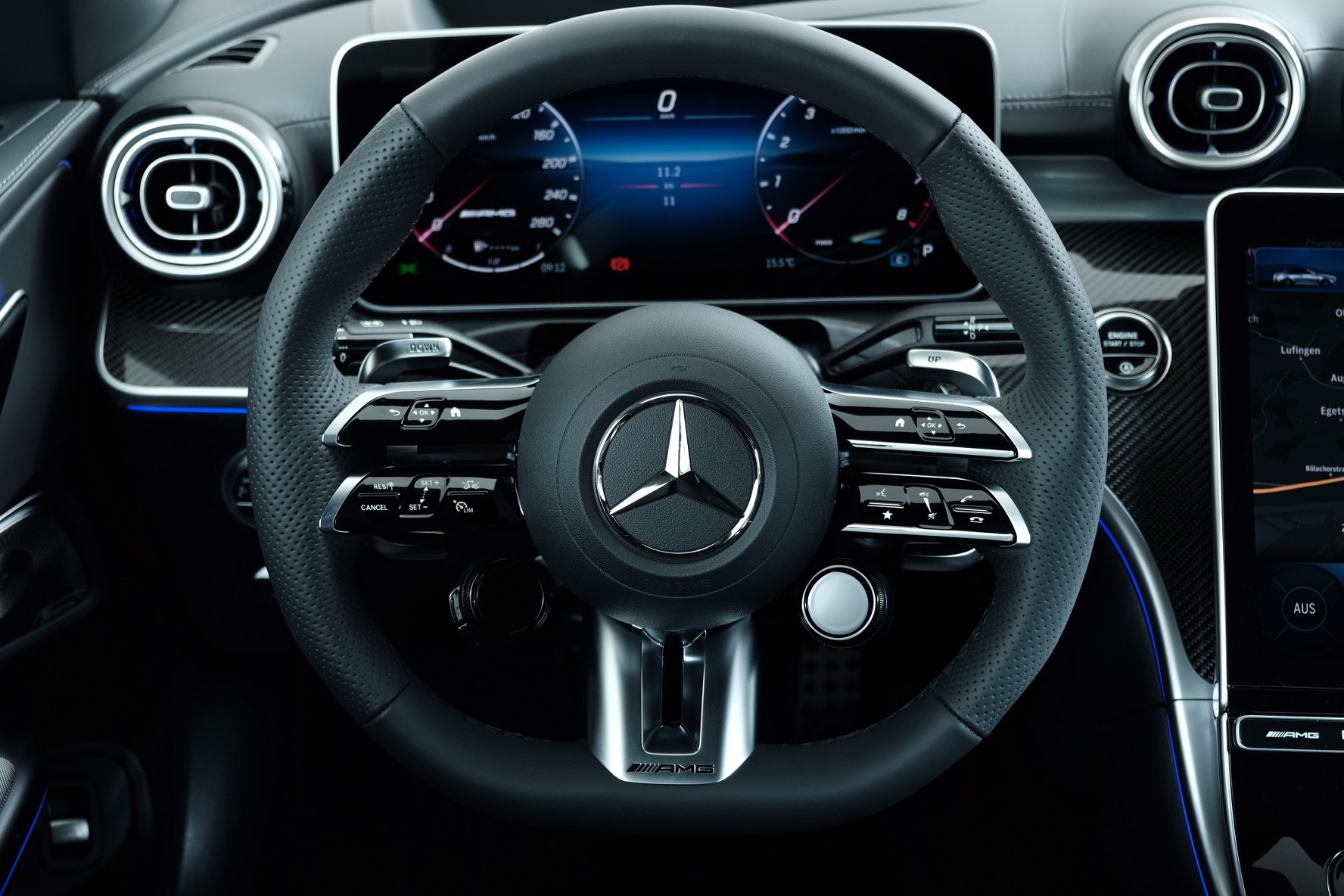 MERCEDES-BENZ CLE AMG 53 Cabrio 4Matic+ 9G-Tronic-image-11
