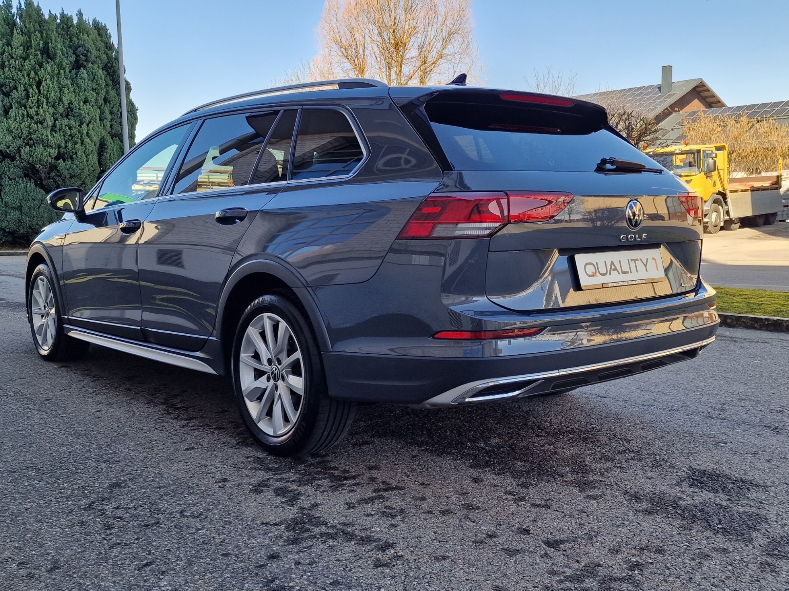 VW Golf 2.0 TDI Alltrack DSG 4Motion-image-5