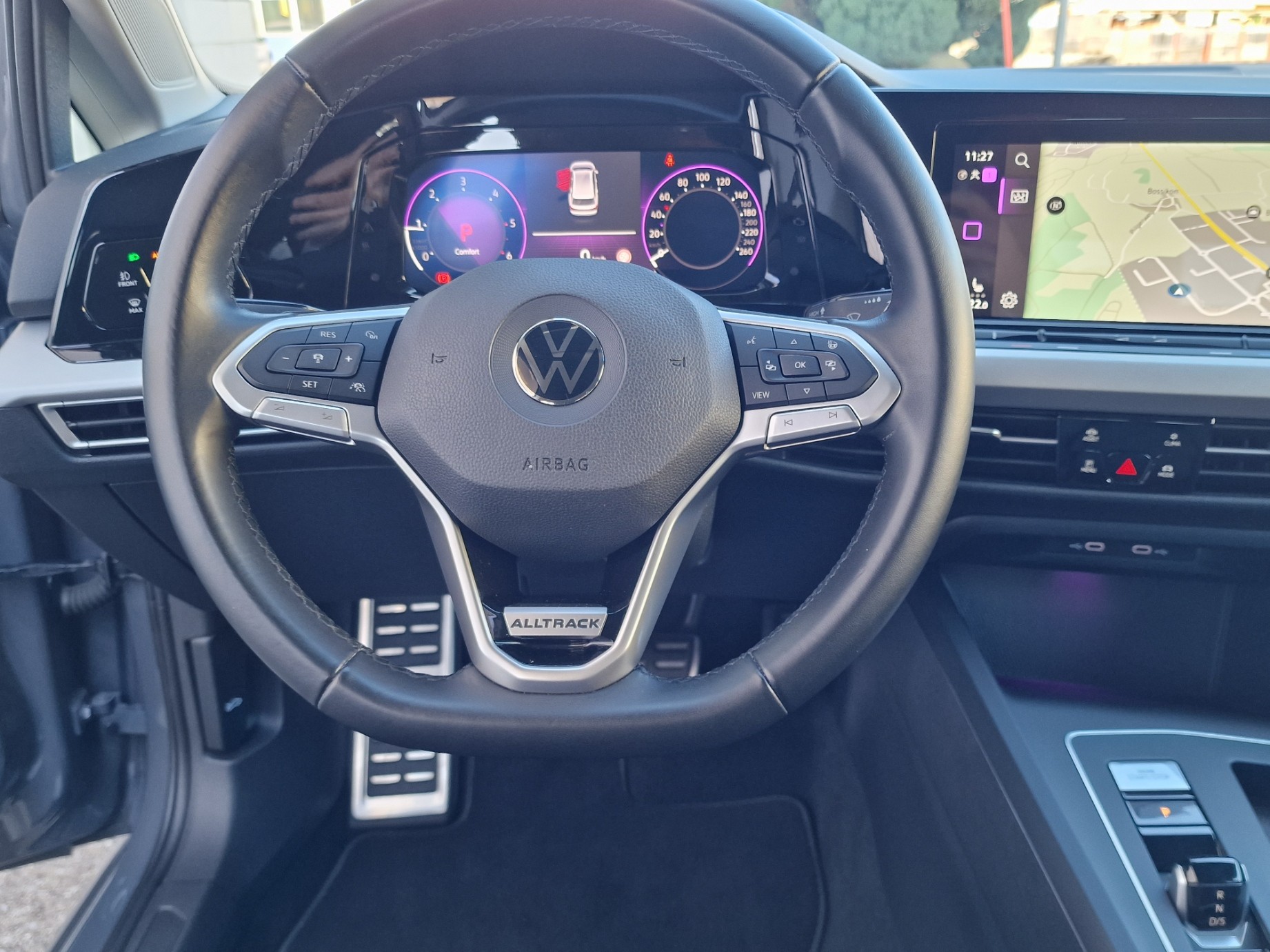 VW Golf 2.0 TDI Alltrack DSG 4Motion-image-9