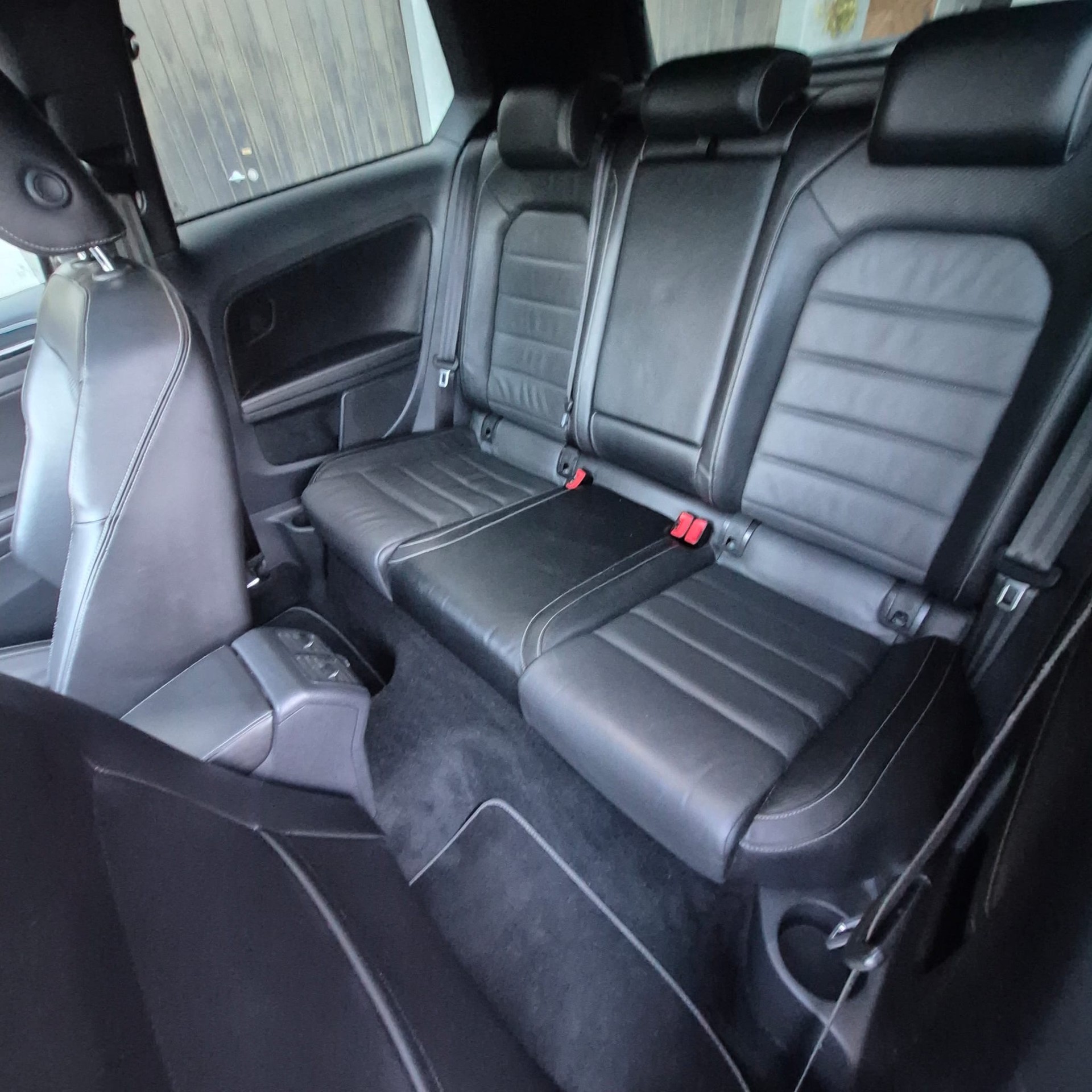 VW Golf 2.0 TSI R 4Motion DSG-image-9