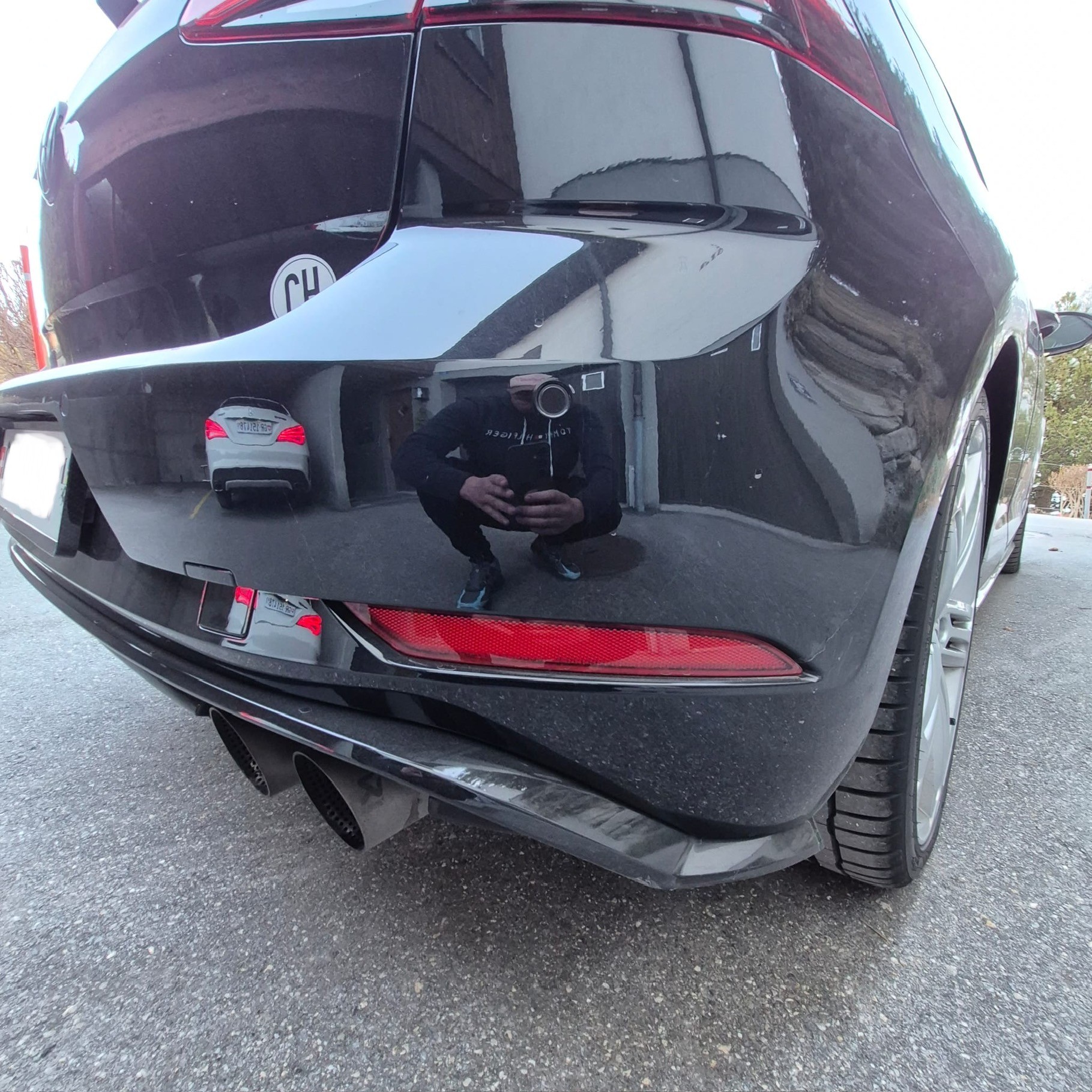 VW Golf 2.0 TSI R 4Motion DSG-image-4