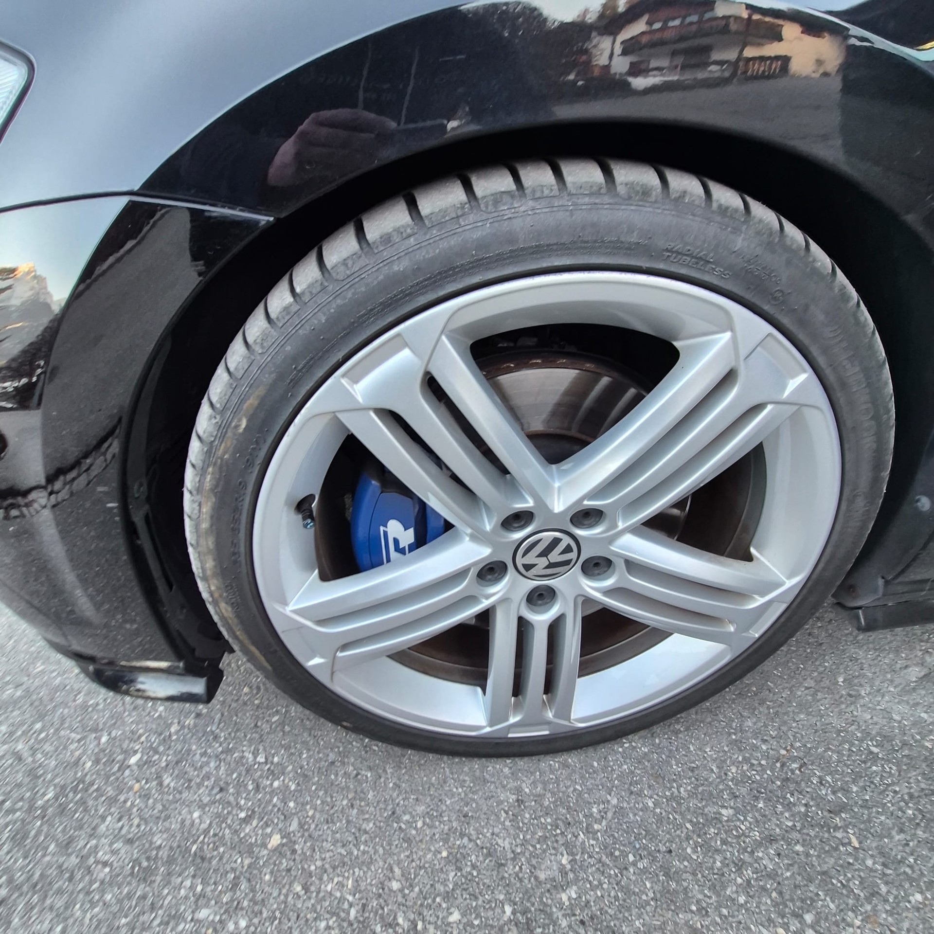 VW Golf 2.0 TSI R 4Motion DSG-image-6
