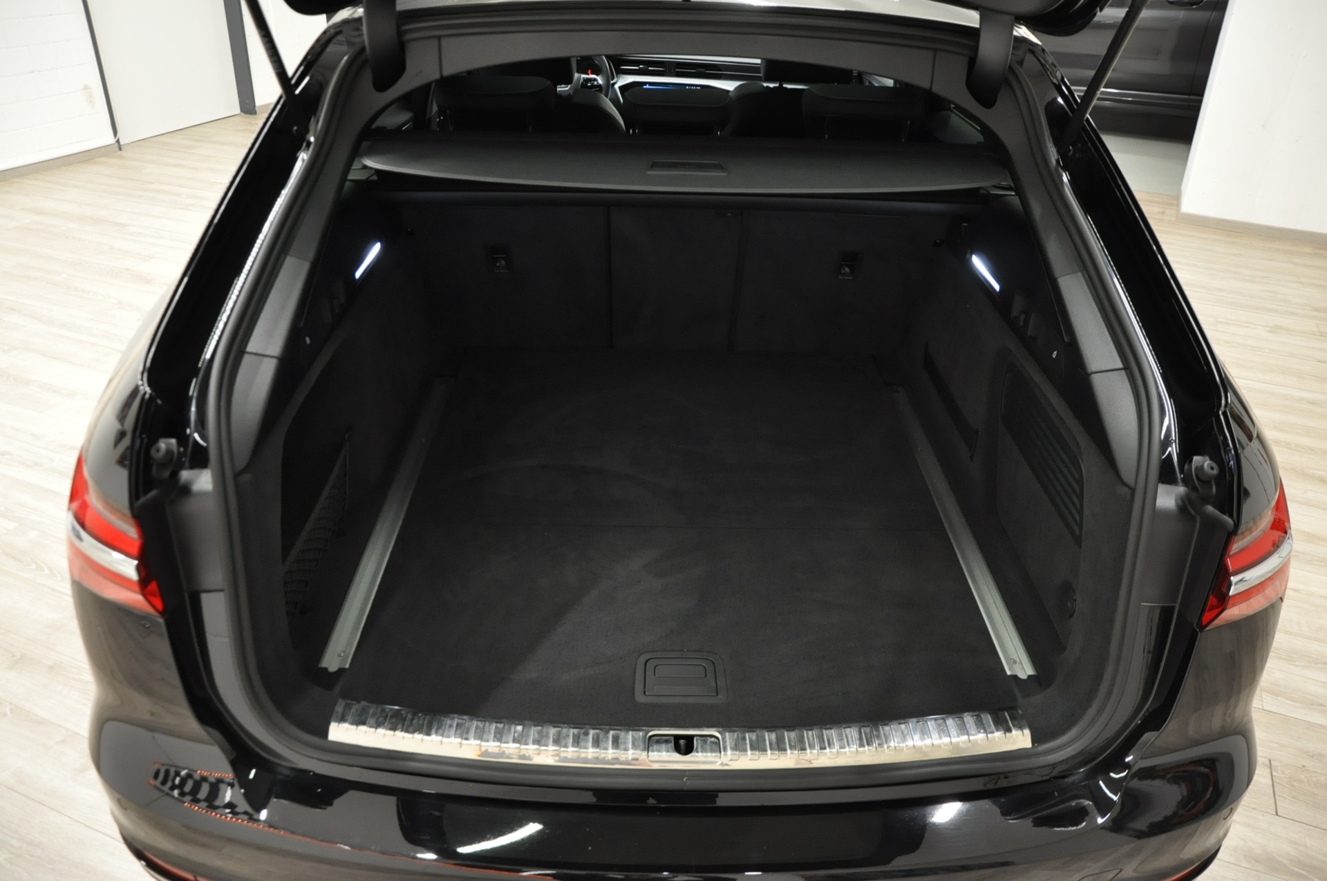 AUDI A6 Limousine 50 TDI Sport quattro tiptronic-image-24