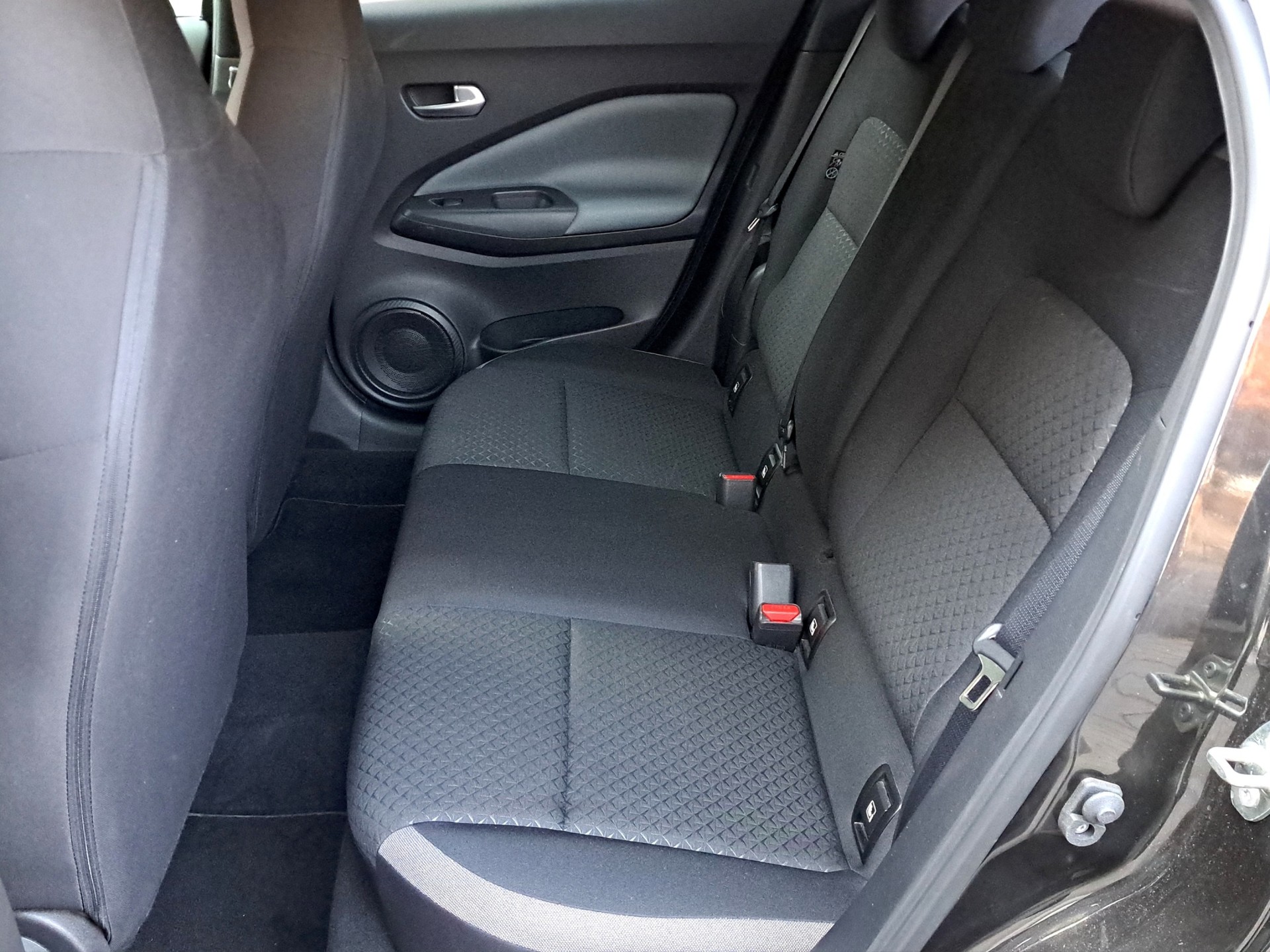 NISSAN Juke 1.0 DIG-T N-Connecta DCT-image-10