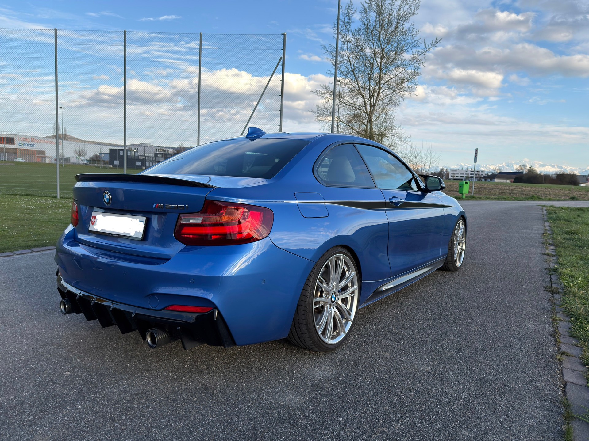 BMW M235i xDrive Steptronic-image-5