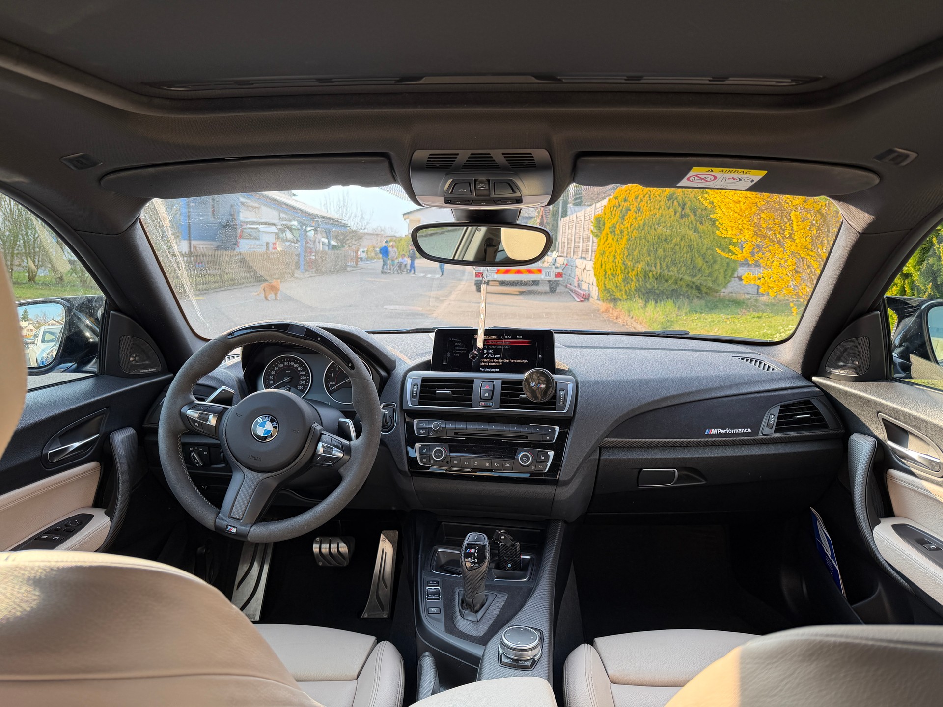 BMW M235i xDrive Steptronic-image-7