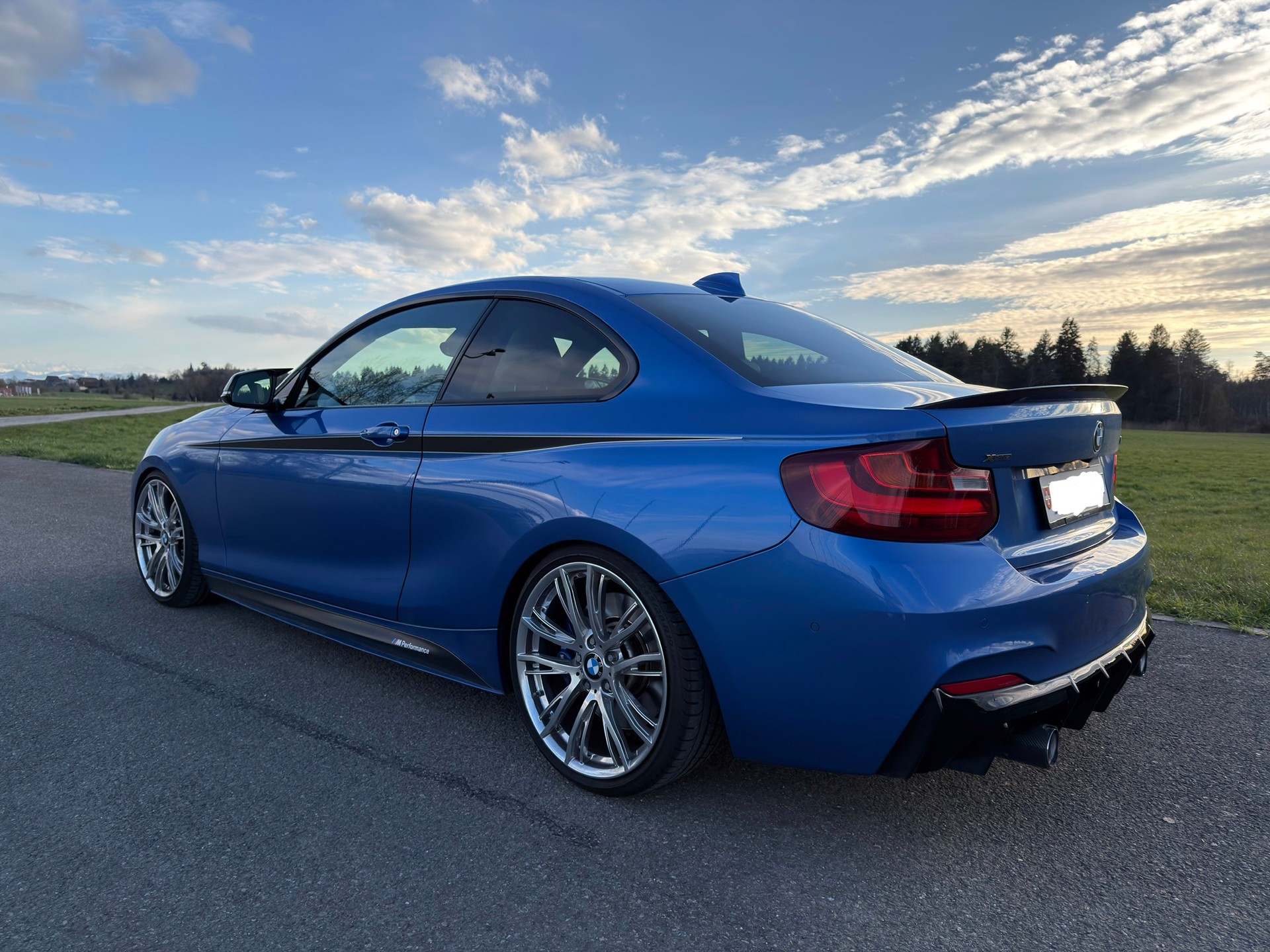 BMW M235i xDrive Steptronic-image-3
