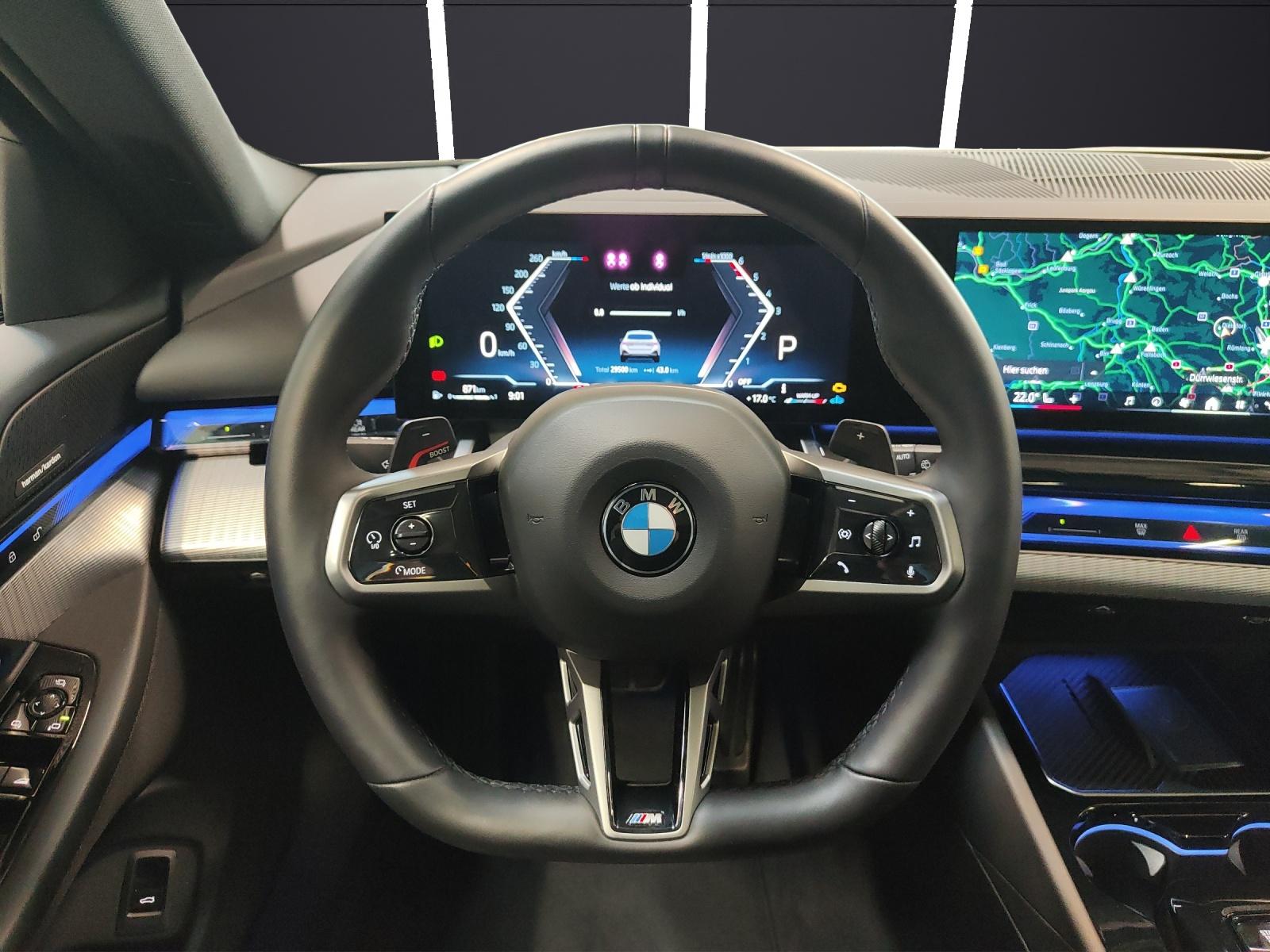 BMW 520d xDrive Touring-image-8
