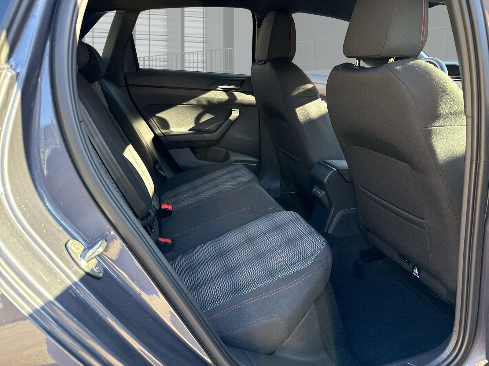 VW Polo 2.0 TSI GTI DSG-image-14