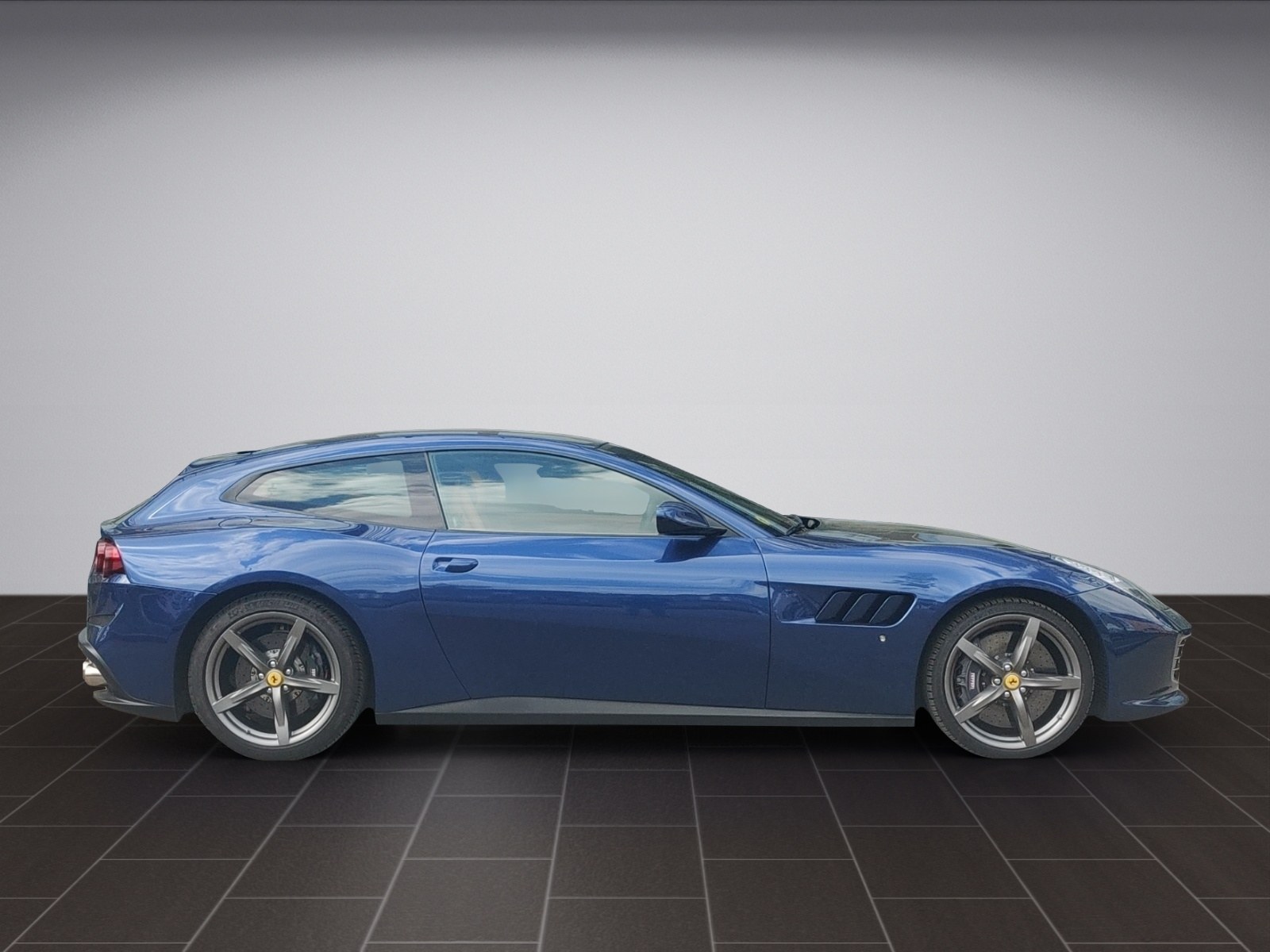 FERRARI GTC4 Lusso T 3.9 Turbo-showroom-element-1