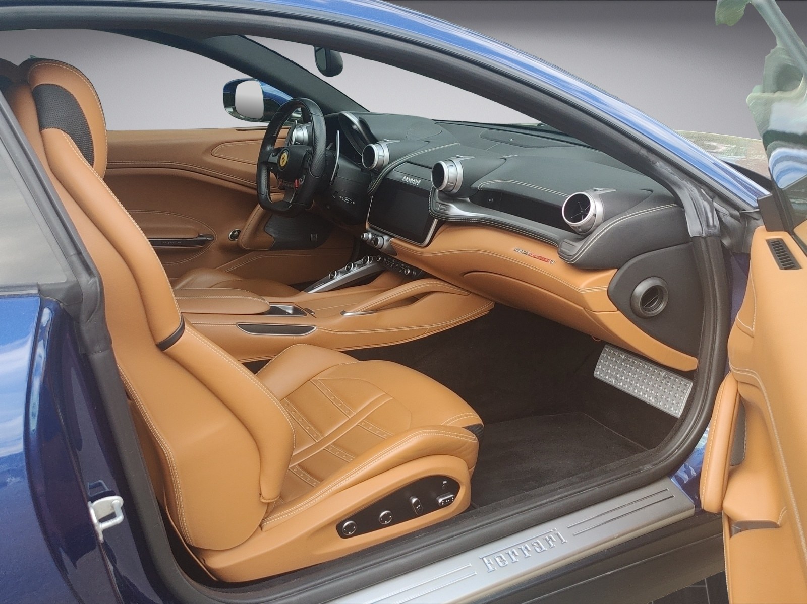 FERRARI GTC4 Lusso T 3.9 Turbo-image-5
