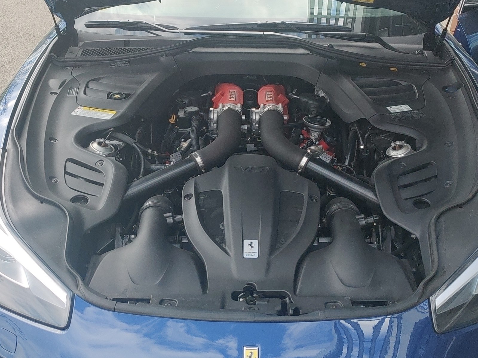 FERRARI GTC4 Lusso T 3.9 Turbo-image-11