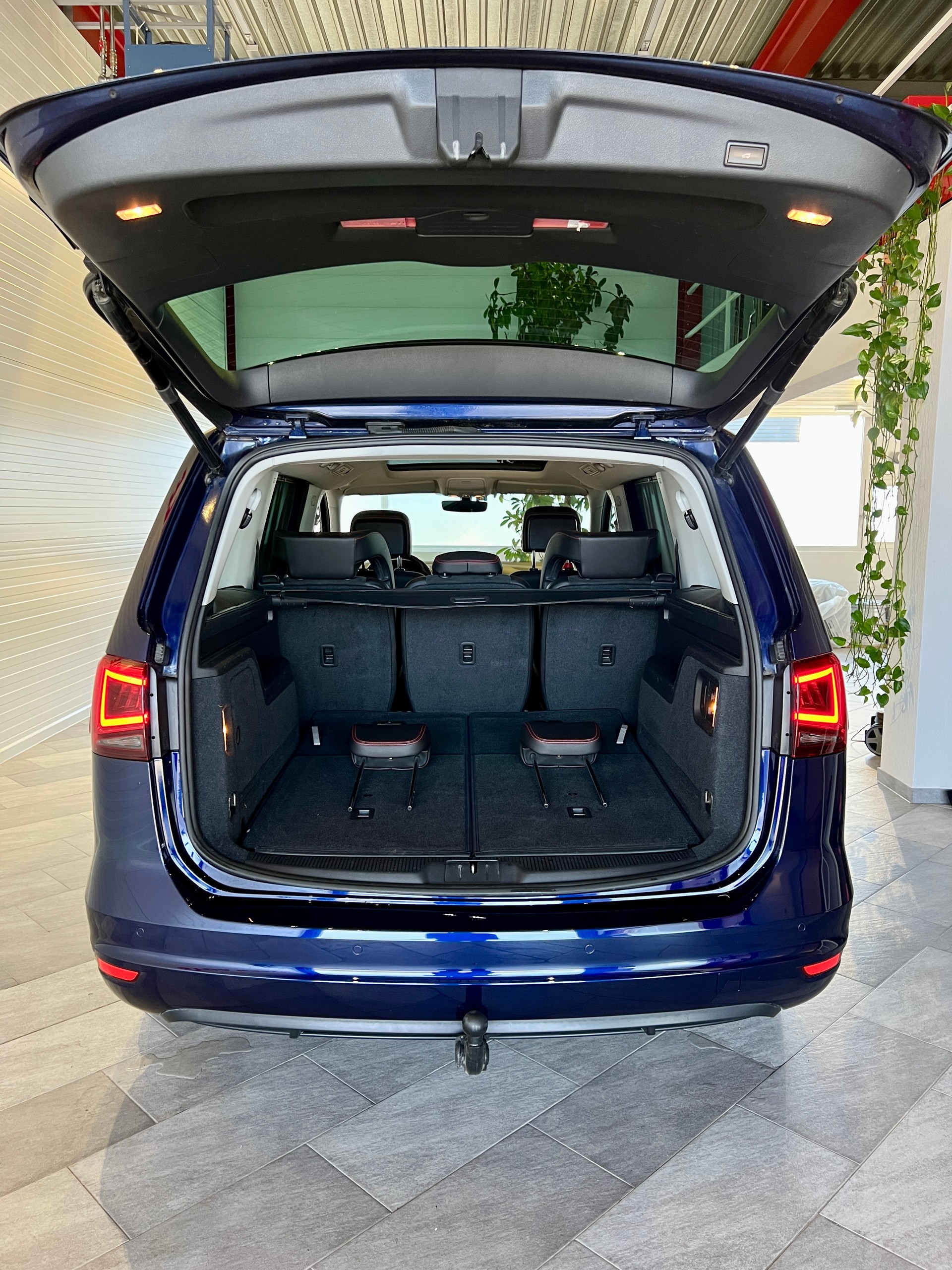 SEAT Alhambra 2.0 TSI FR Line DSG-image-18