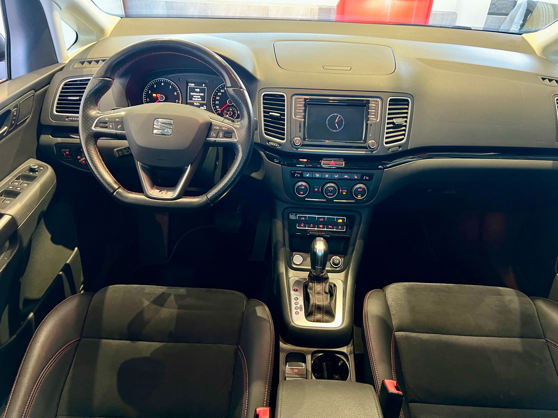SEAT Alhambra 2.0 TSI FR Line DSG-image-16