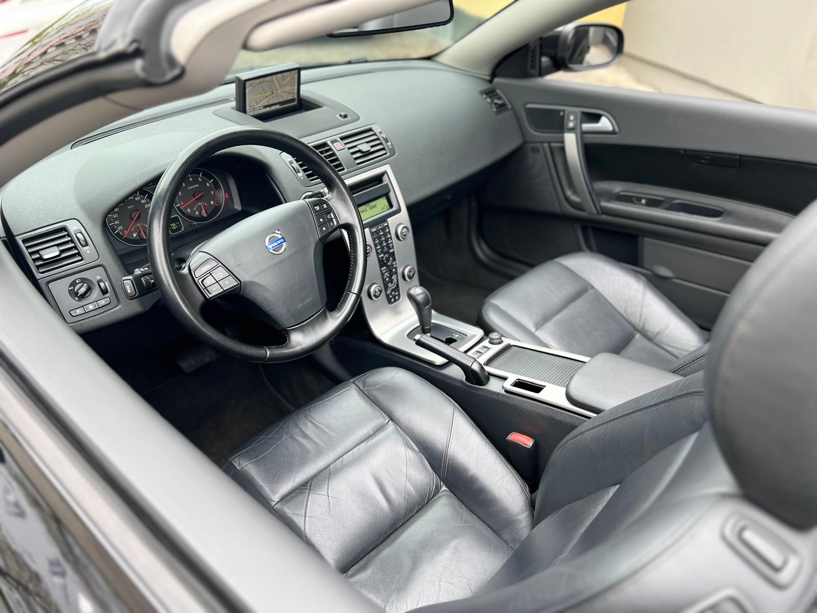 VOLVO C70 Cabriolet 2.5 20V T5 230 Summum-image-12
