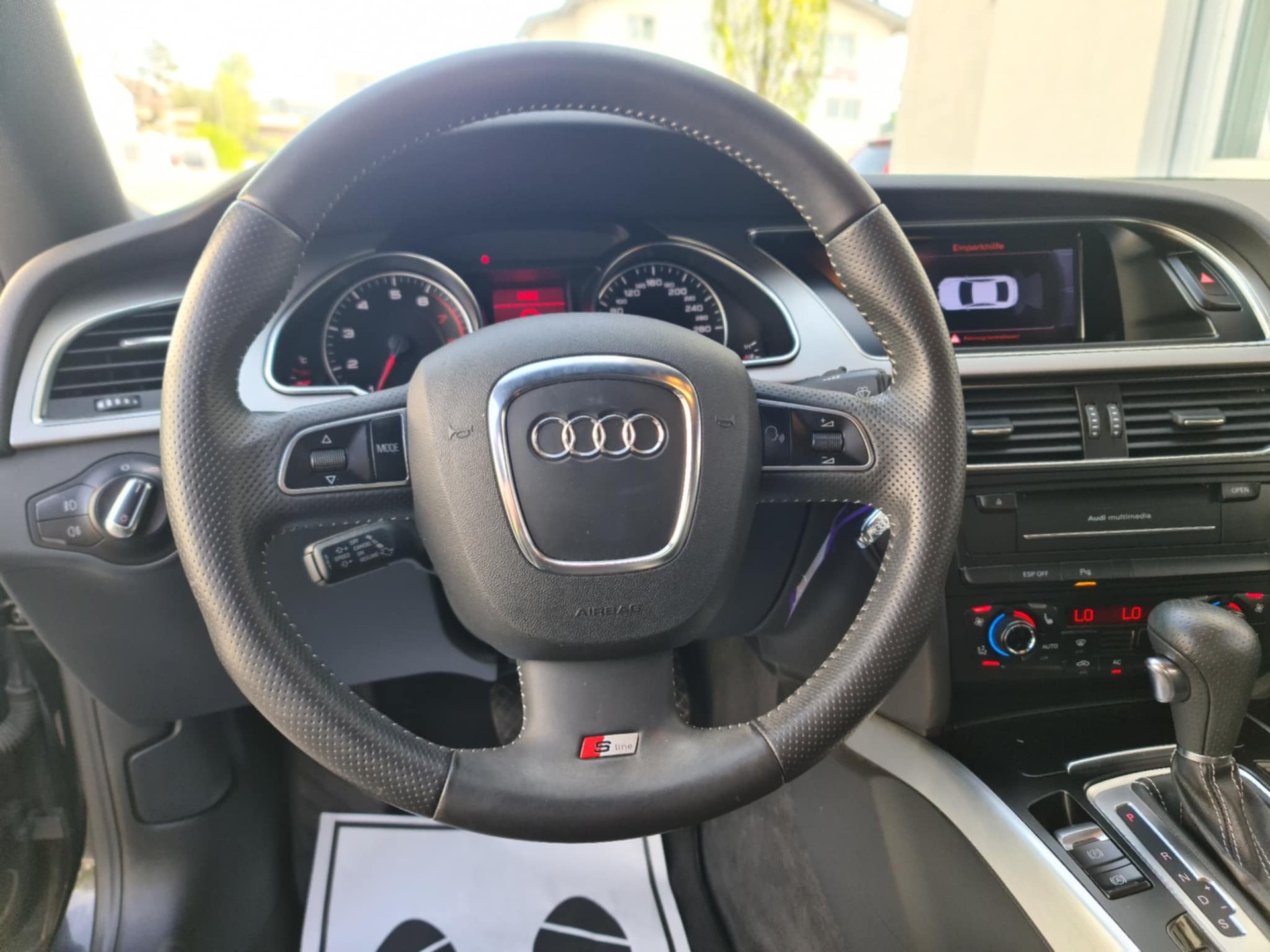 AUDI A5 Coupé 2.0 TFSI quattro S-tronic-image-12
