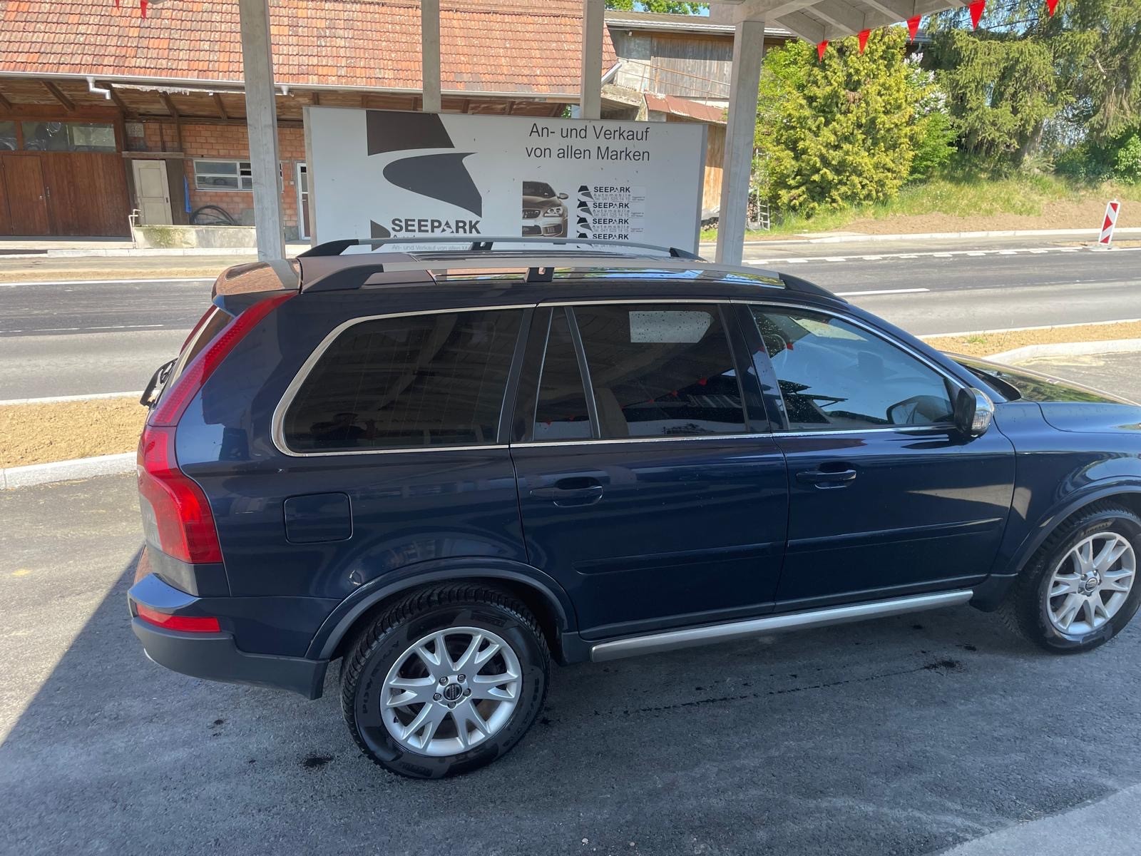 VOLVO XC90 D5 AWD R-Design Geartronic-image-3