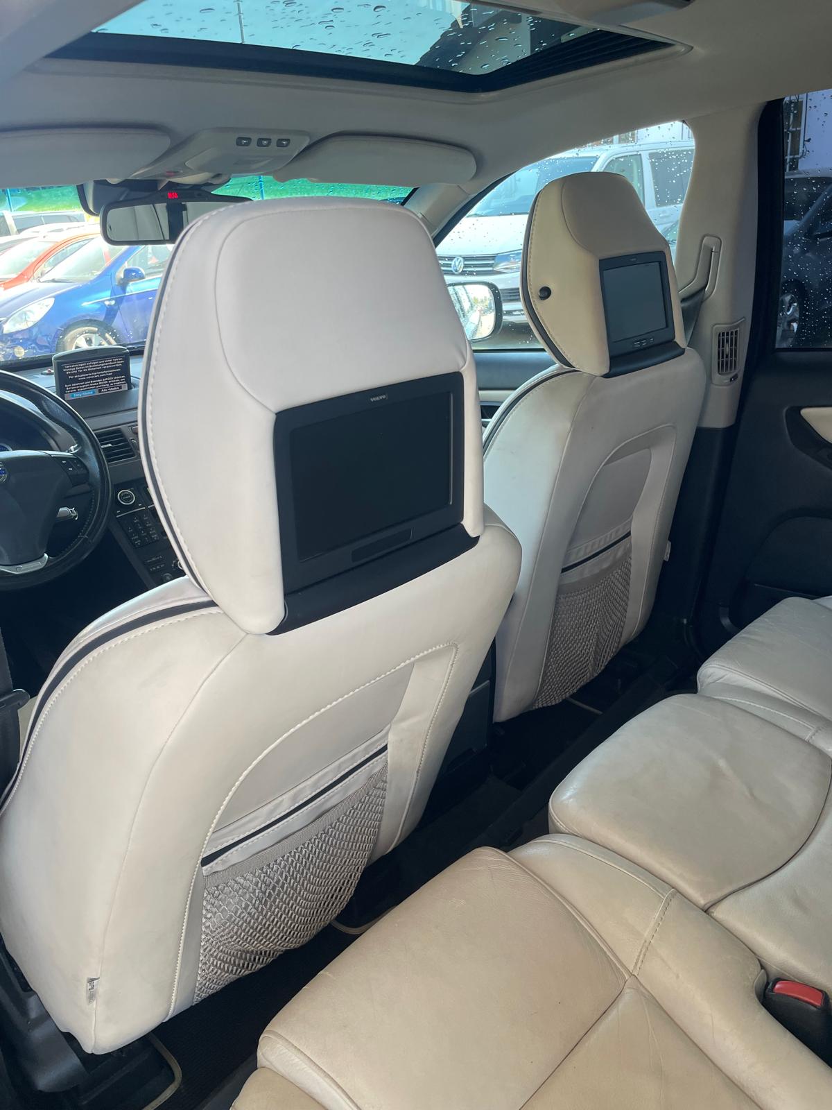 VOLVO XC90 D5 AWD R-Design Geartronic-image-7