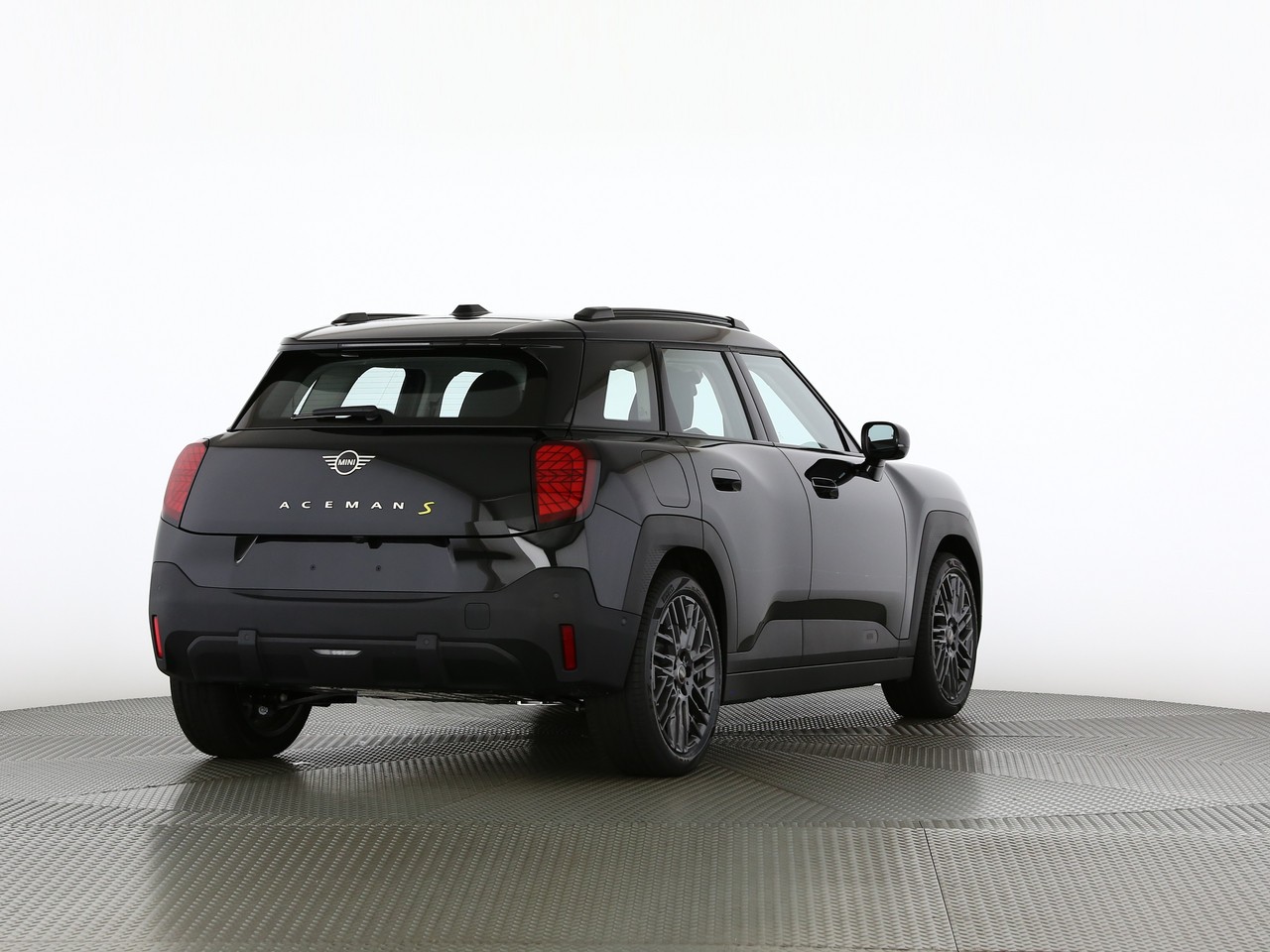 MINI Aceman SE-showroom-element-1