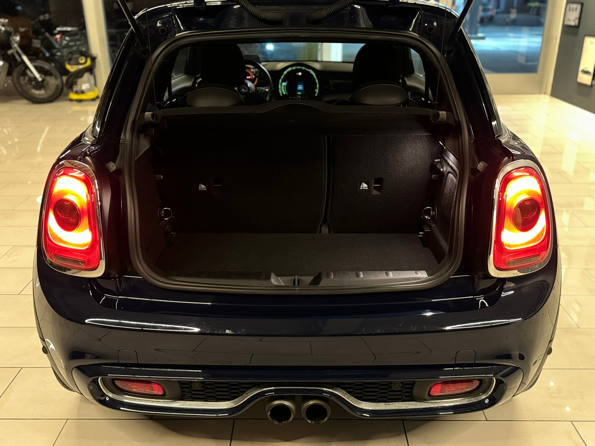 MINI Cooper S-image-6