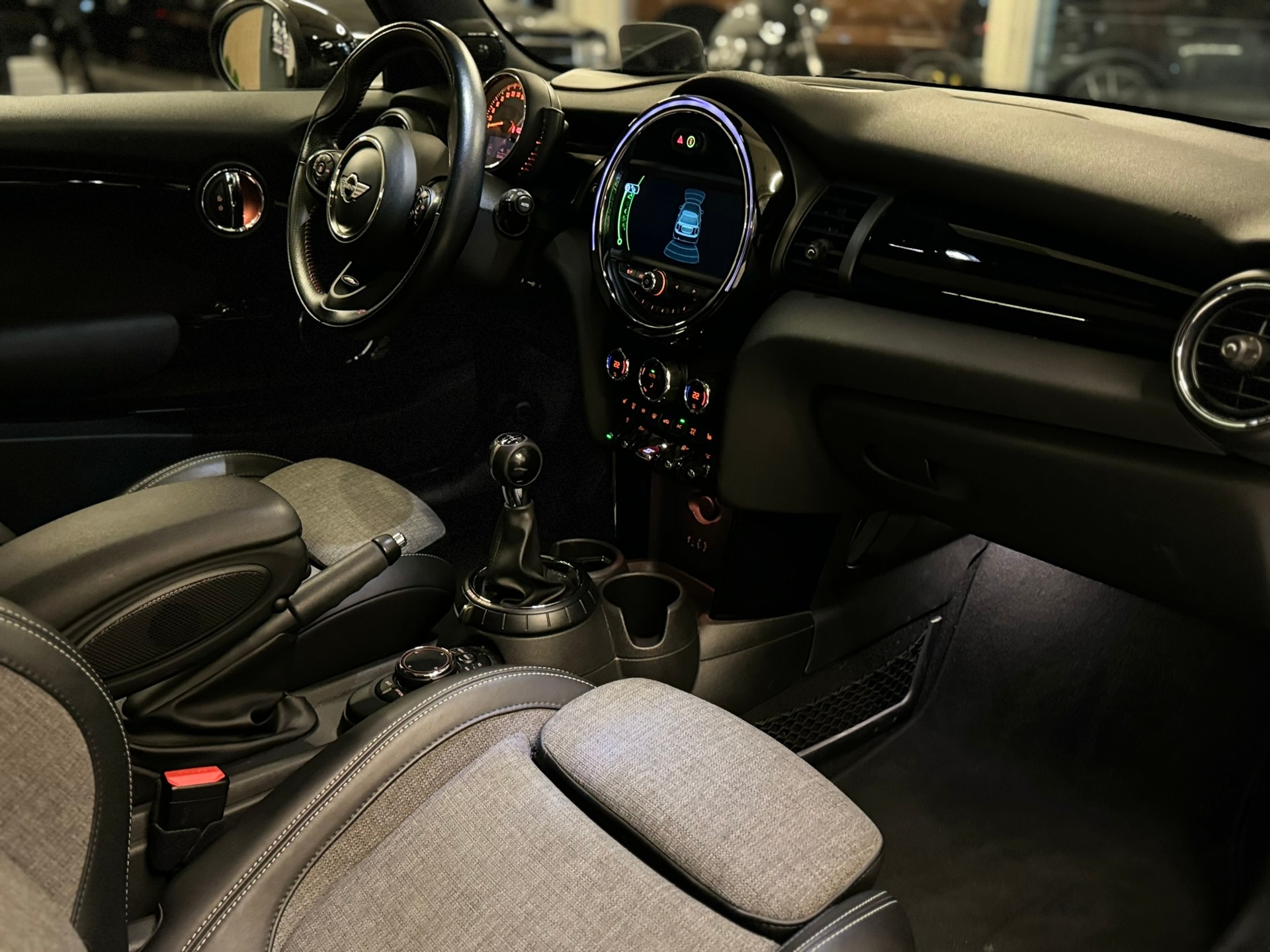 MINI Cooper S-image-10