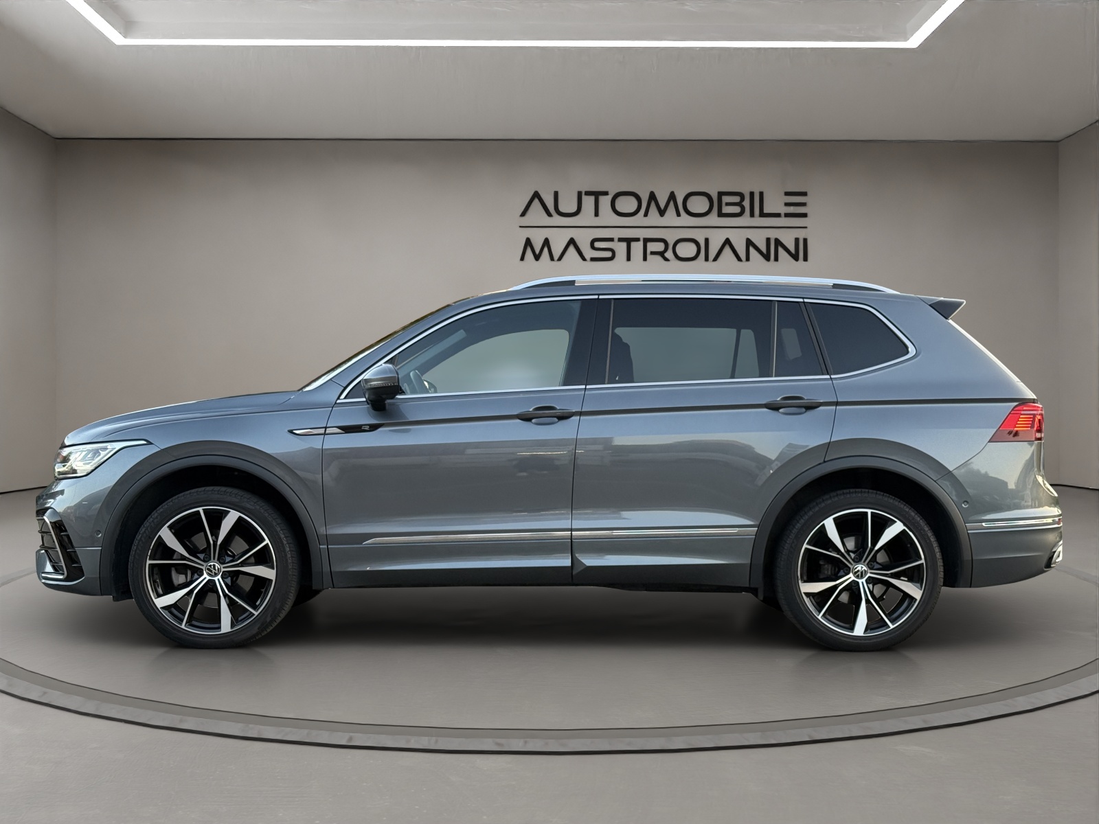 VW Tiguan Allspace 2.0 TDI SCR R-Line 4Motion DSG-showroom-element-3