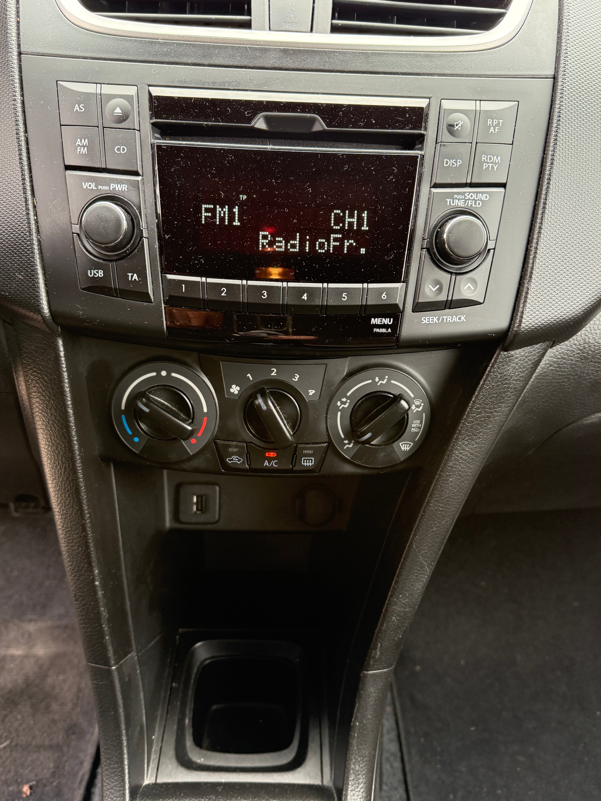 SUZUKI Swift 1.2i 16V Sergio Cellano Special Edition - Nouvelle Expertise - NEU MFK : 12-05-2026-image-25
