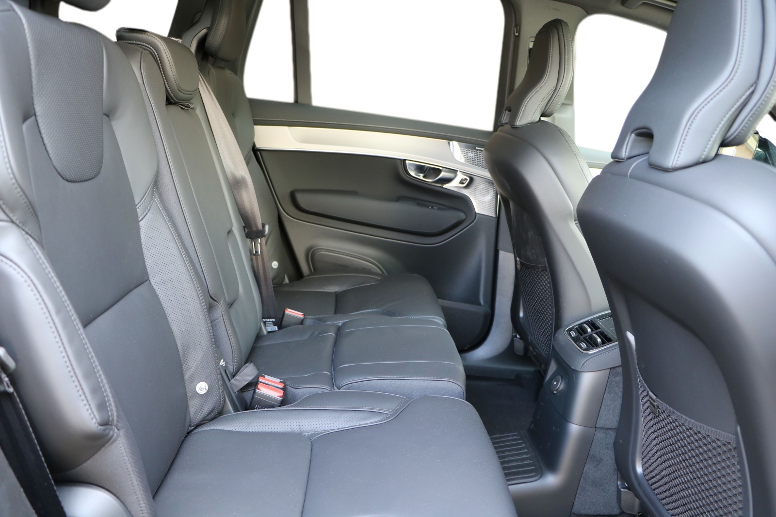 VOLVO XC90 T8 AWD PluginHybrid Dark Edition Geartronic-image-10